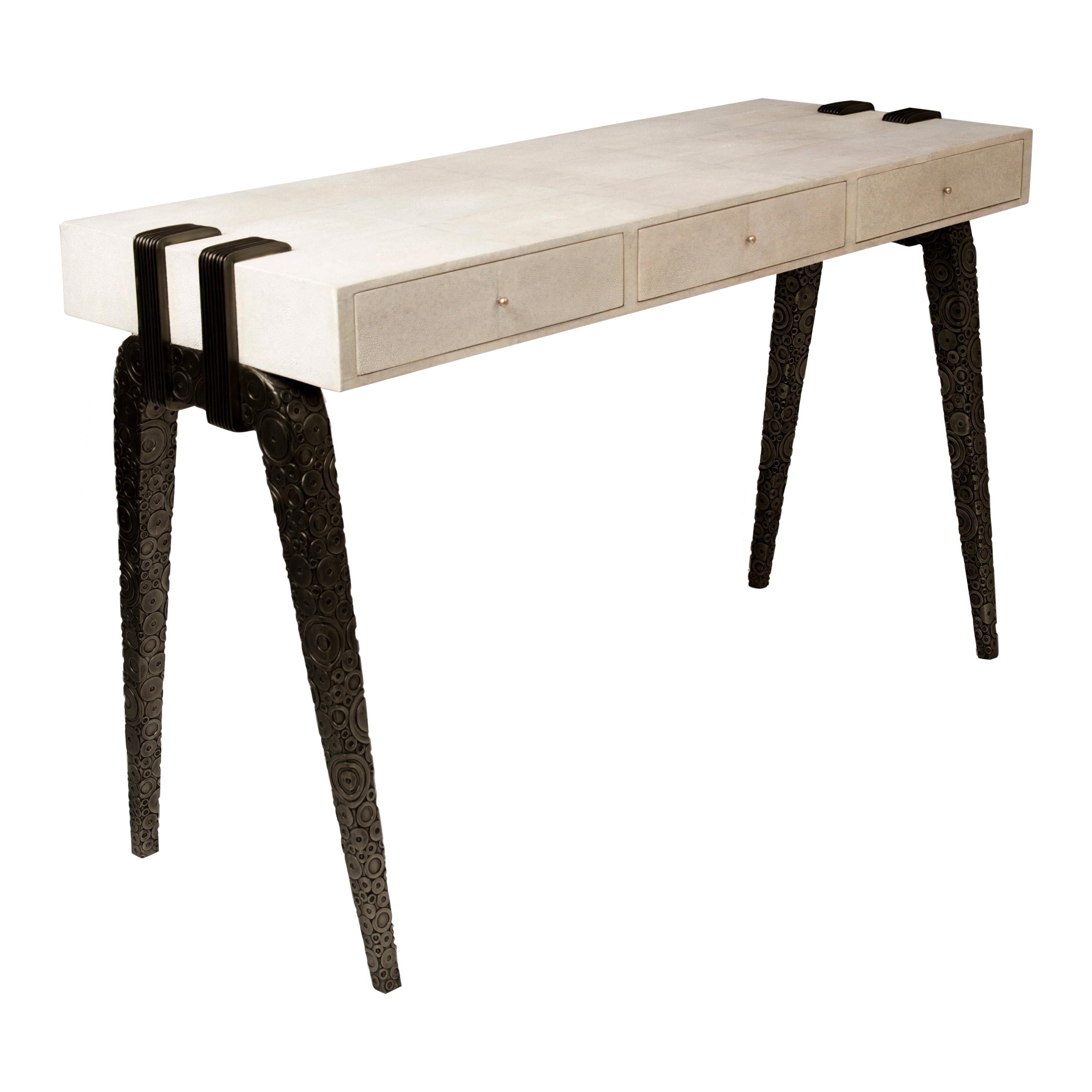 Hand-Crafted Iconic Writing Desk in Cream Shagreen and Bright Brass by R&Y Augousti