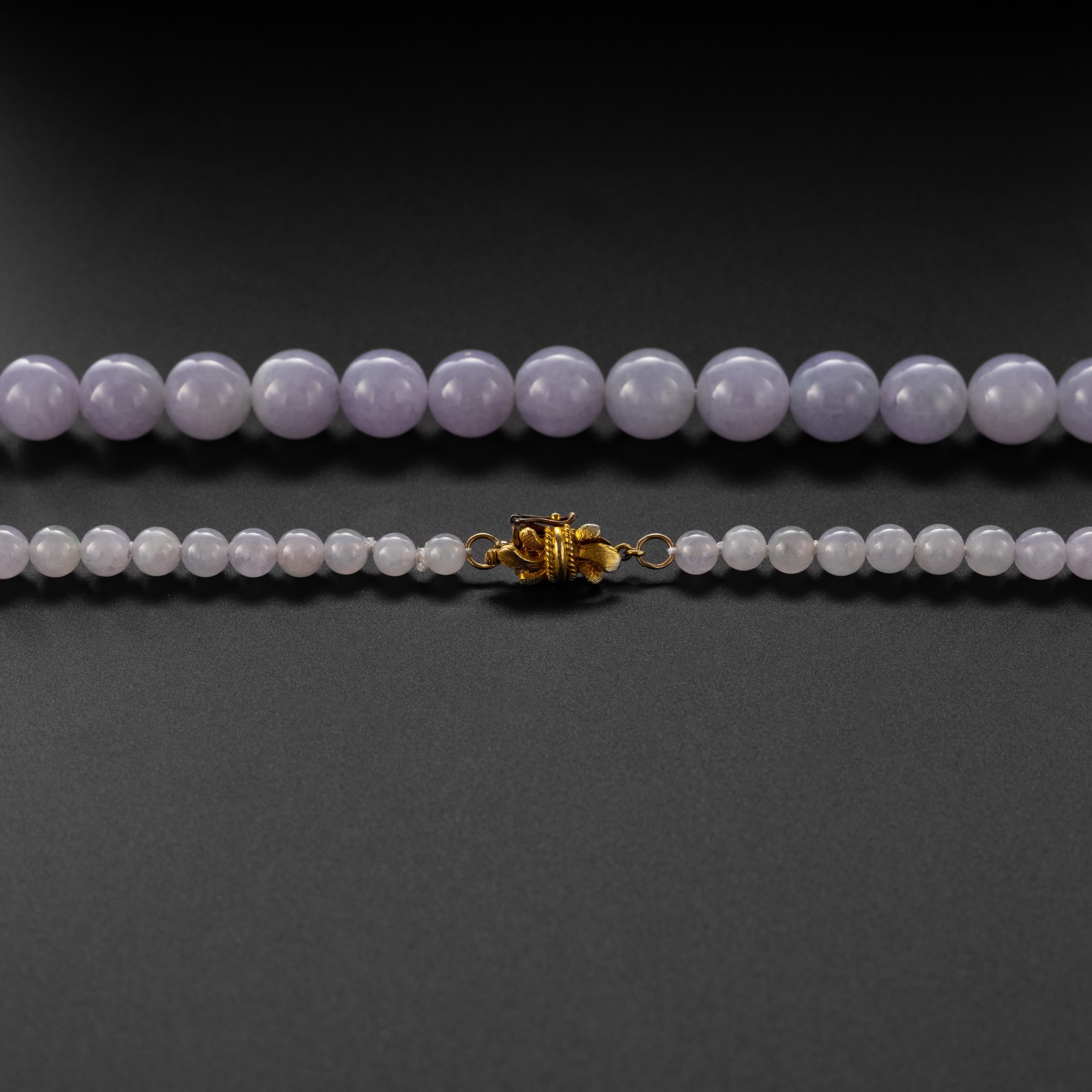 Lavender Jade Necklace Midcentury Certified Untreated Highly Translucent In Excellent Condition In Southbury, CT