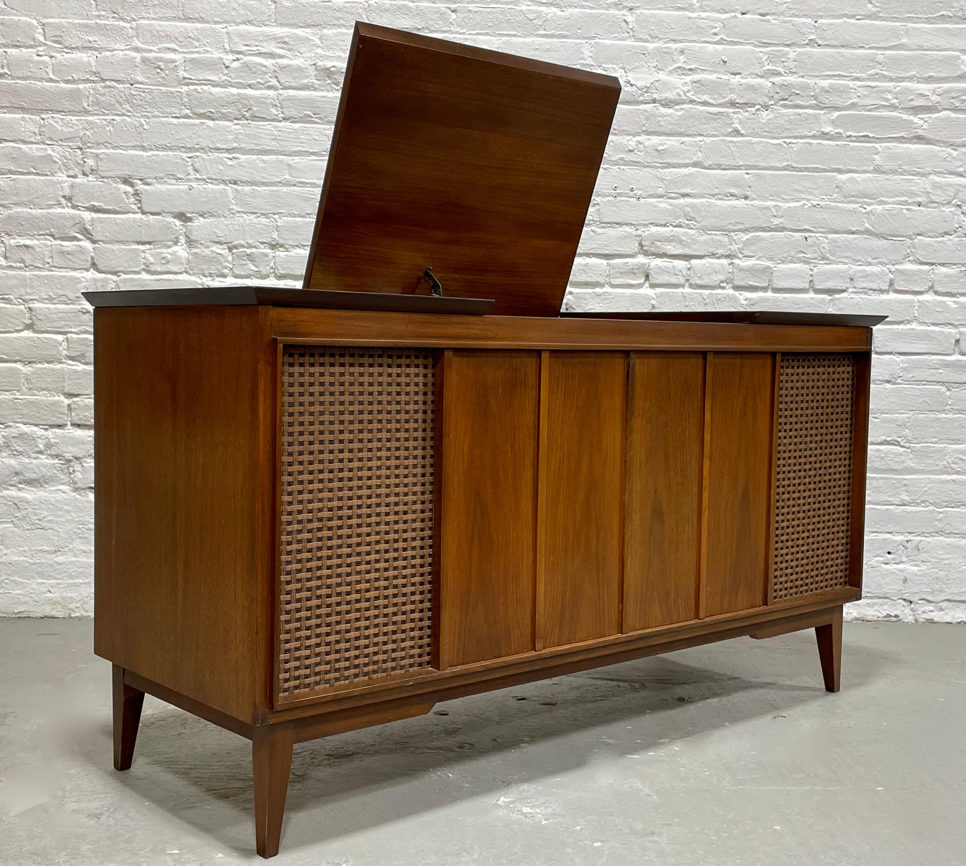 Mid Century Modern Fully Functioning STEREO Console / CREDENZA Fischer Turntabl 3