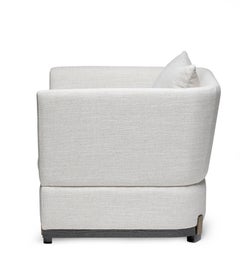 Sillón Ida, de roble negro cepillado con arena, fabricado a mano en Portugal por Duistt