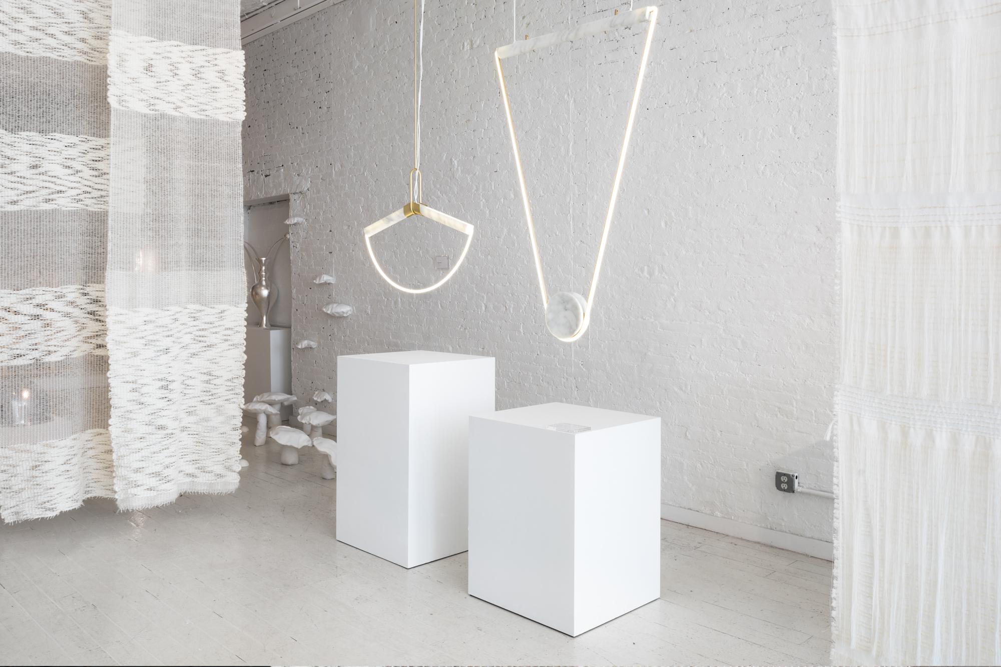 Ida Lamp in Carrara Marble and Brass For Sale 2