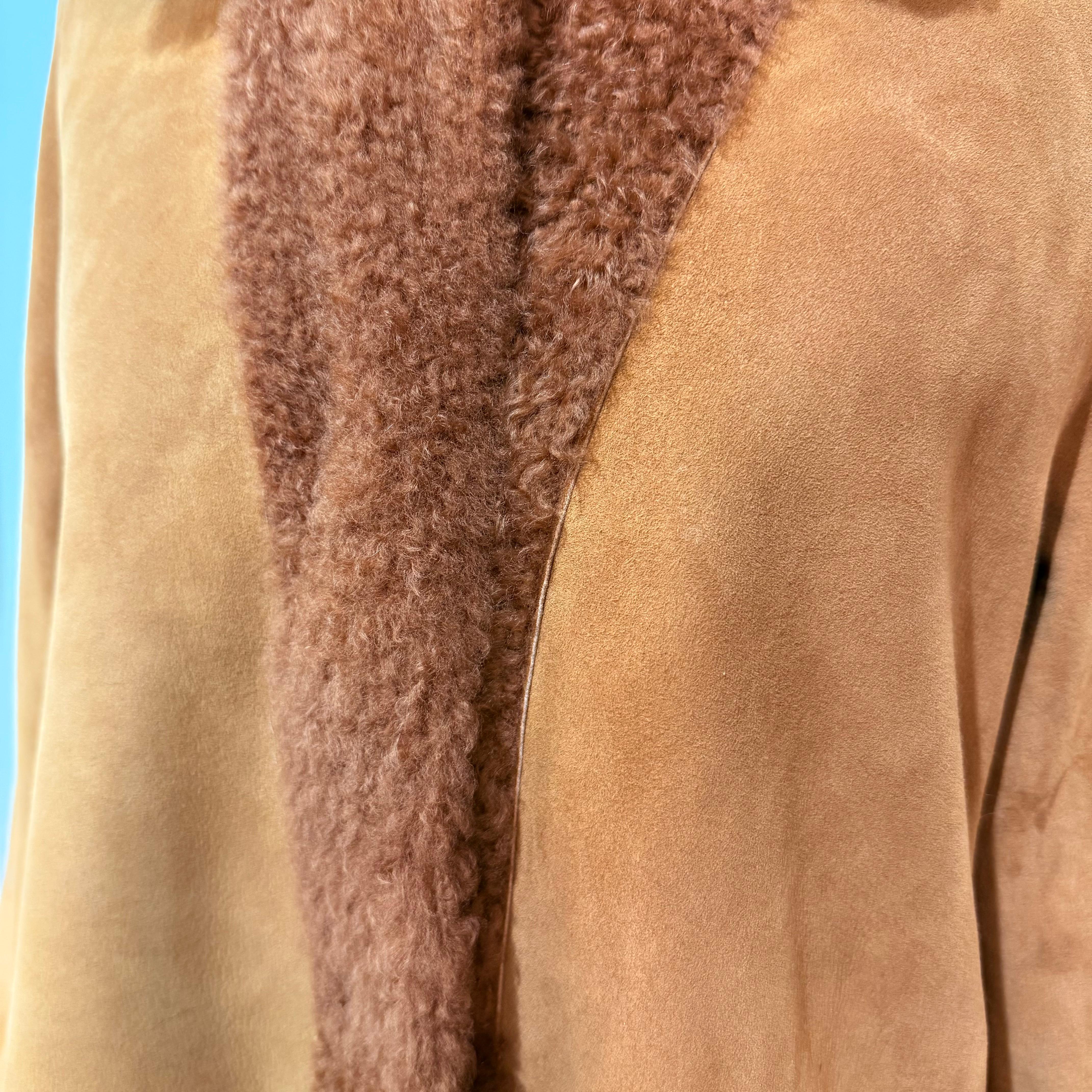 Ida Lou Milano Cappotto reversibile in pelle d'agnello cammello IT 42 in vendita 4