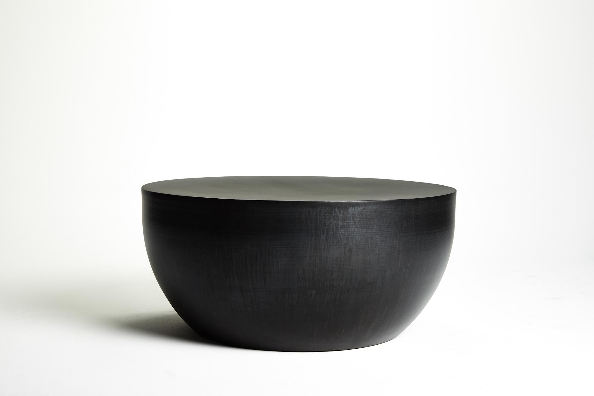 Ida table by Ben Barber Studio
Dimensions: Diameter 91.5 x height 43.2 cm
Materials: Steel
Finishes: Blackened Steel

Further delving into the vocabulary of the spun collection. This large 91.5 cm diameter coffee table bridges the gap between