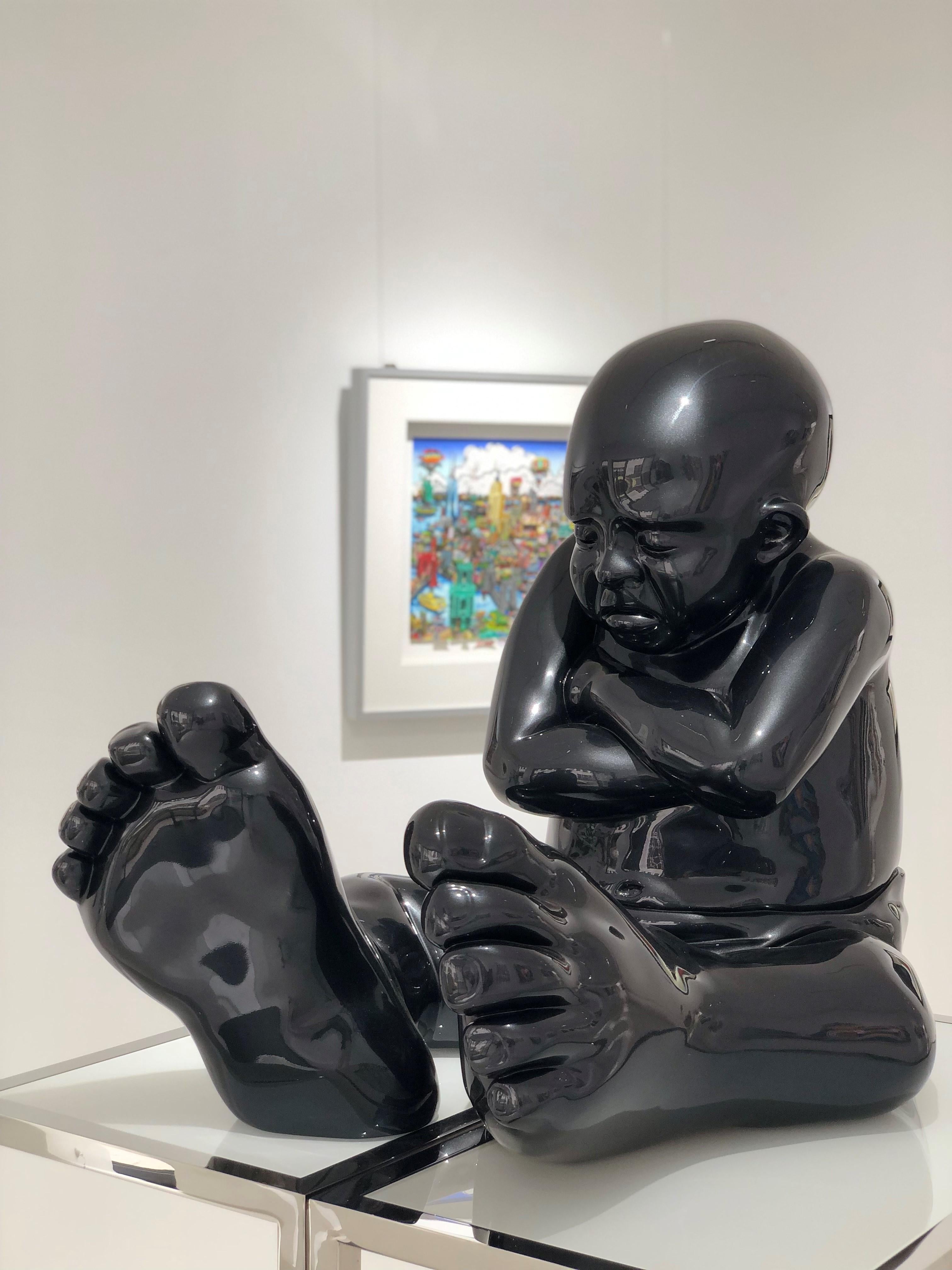 Idan Zareski Figurative Sculpture - Babyfoot 85 - Resin Sculpture, 2020