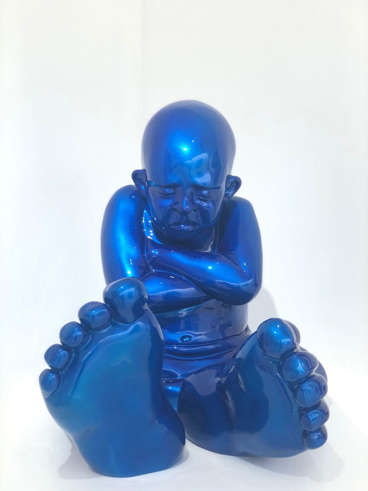 Idan Zareski Figurative Sculpture - Babyfoot 85 - Resin Sculpture, 2020