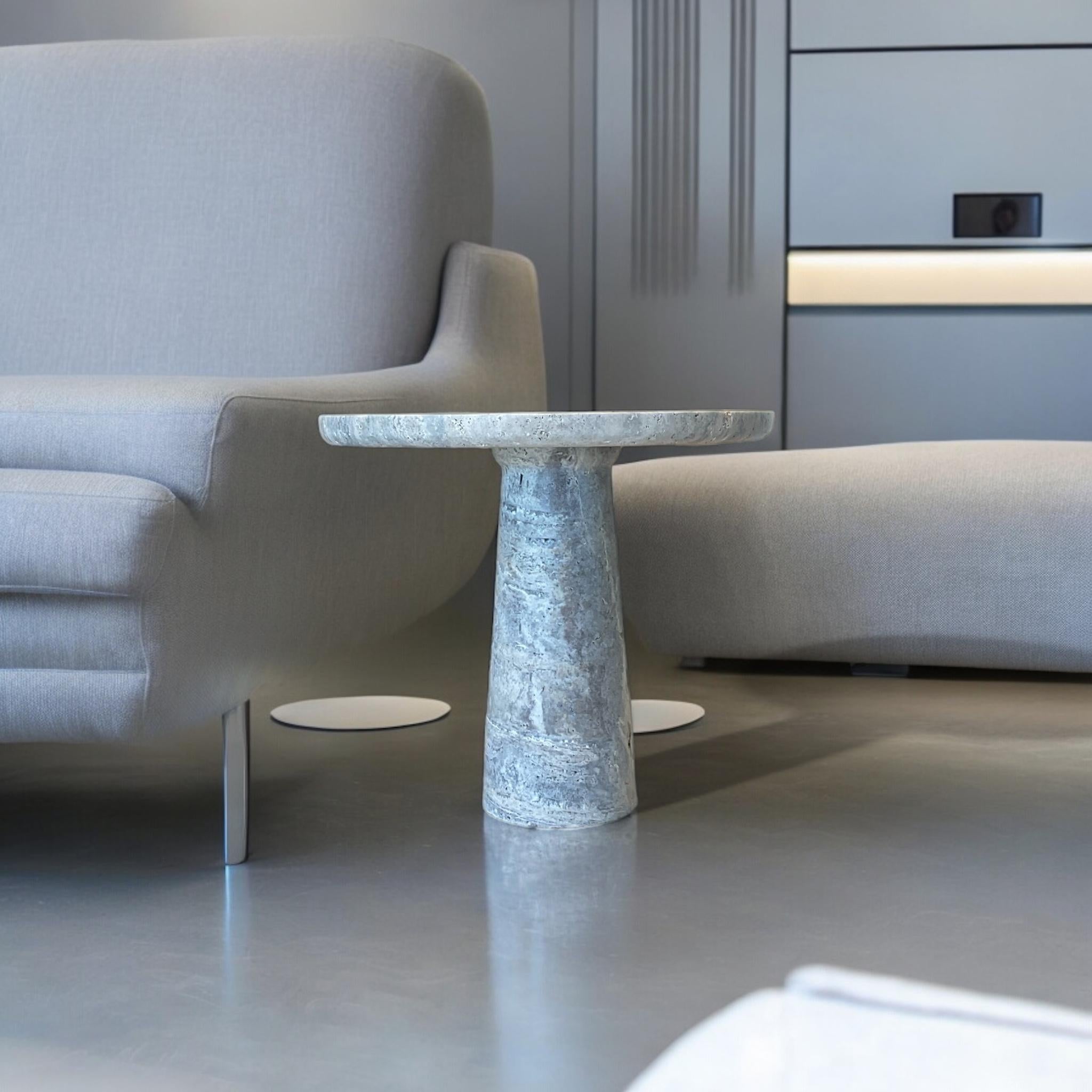 Moderne Ensemble de 3 tables d'appoint IDE en travertin argenté et travertin pierre en vente