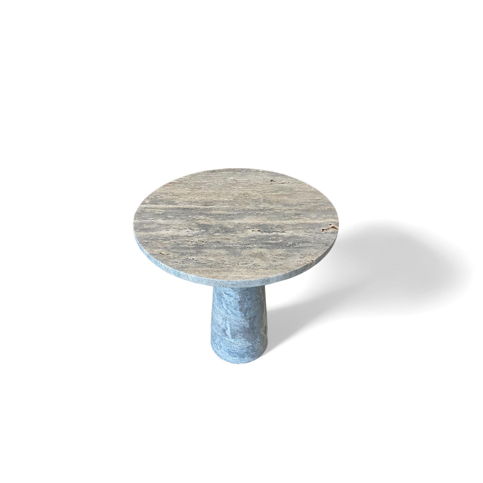 Ensemble de 3 tables d'appoint IDE en travertin argenté et travertin pierre Neuf - En vente à St Petersburg, US