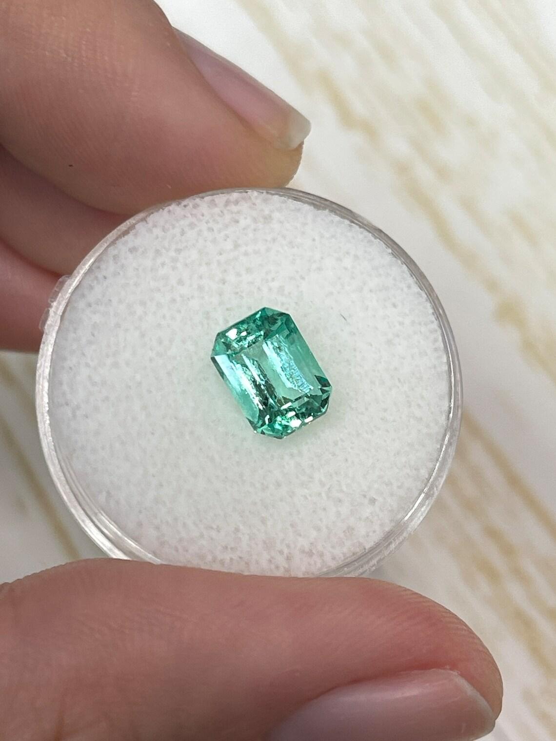 De las mujeres Ideal Astrológico 1,91 Quilates 8x6 VVS Esmeralda Verde Colombiana - Talla Esmeralda en venta