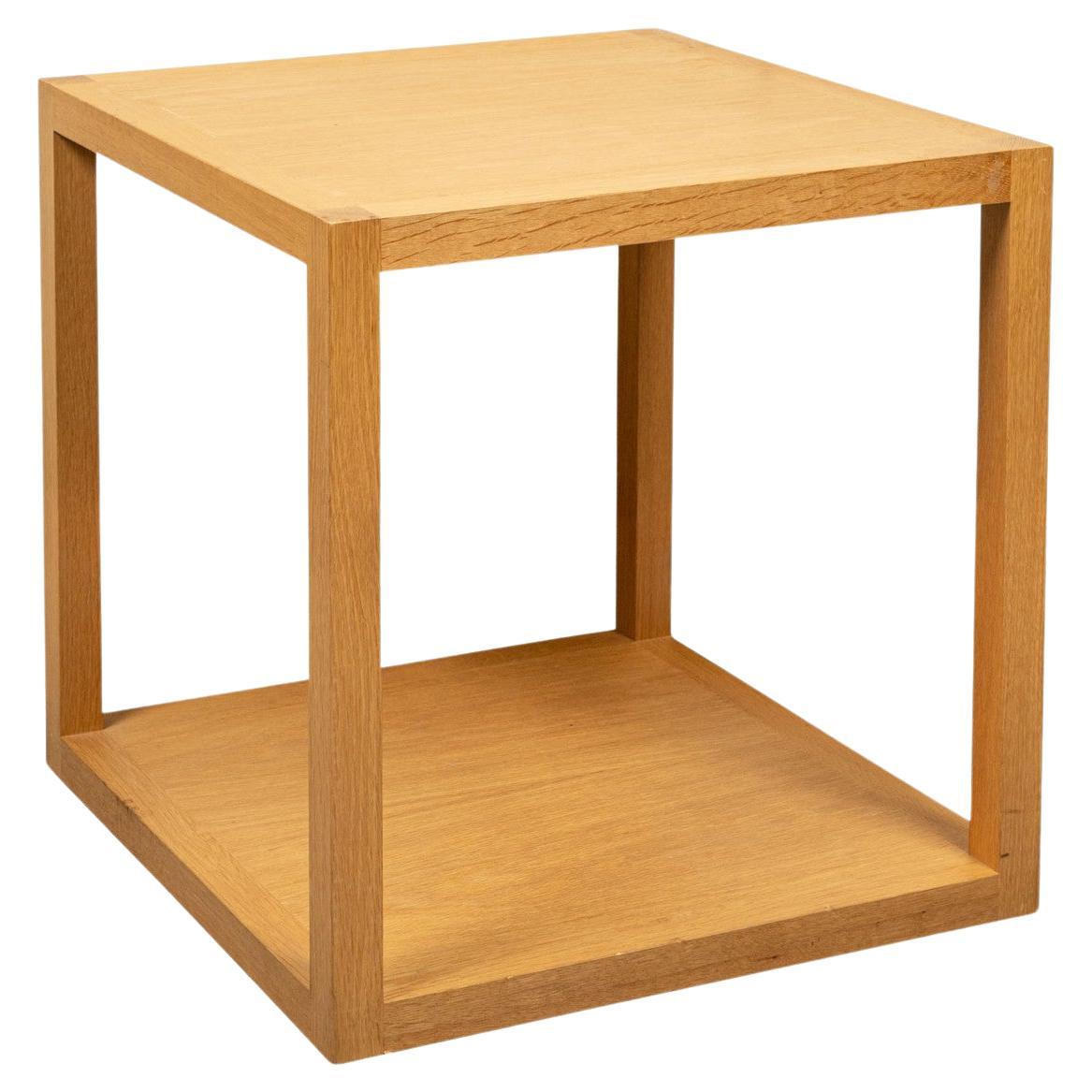 Table d'appoint Ideal Cube Golden Oak en vente