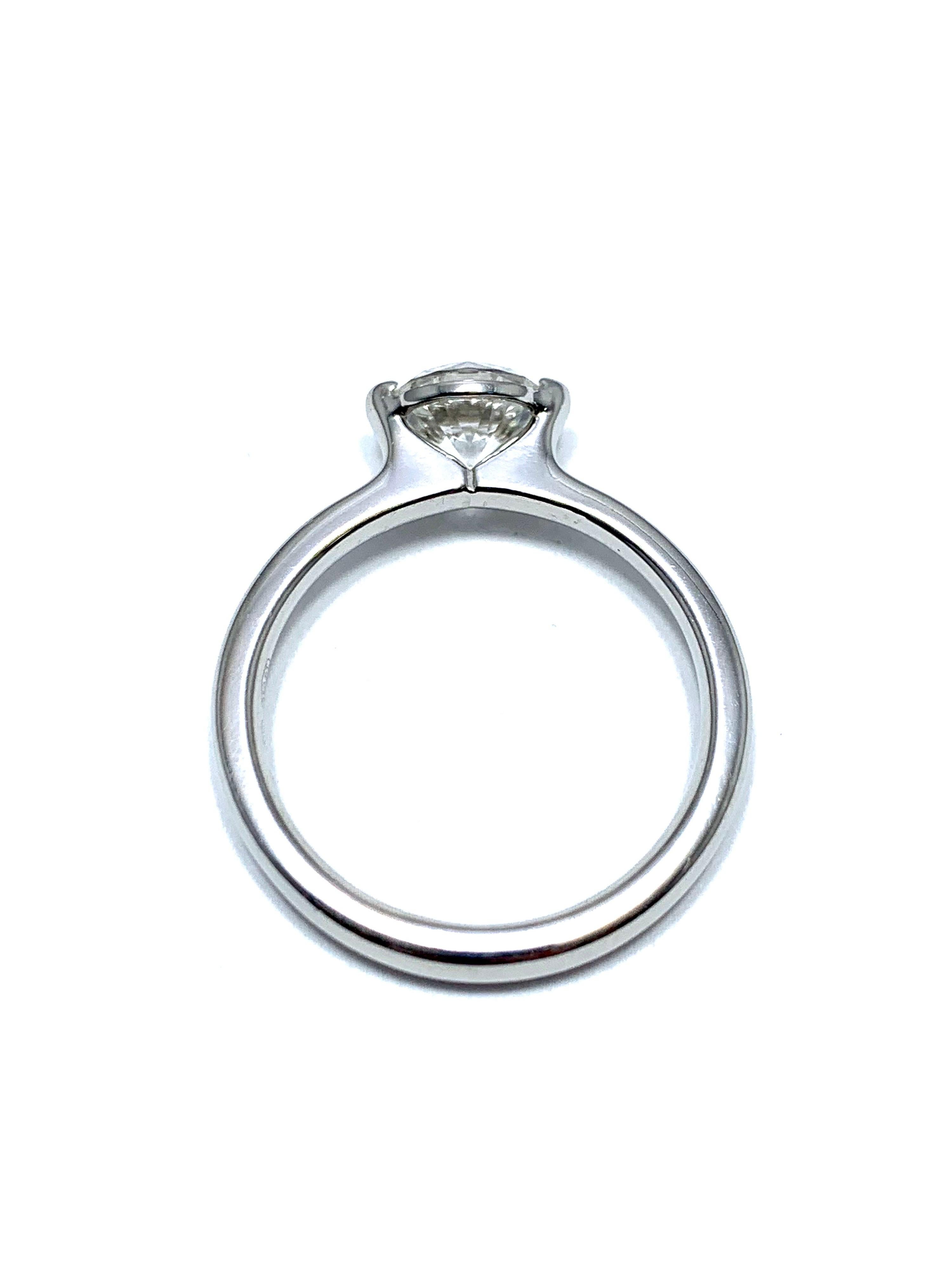 Round Cut Ideal Cut Round Brilliant 0.84 Carat Diamond Solitaire Platinum Engagement Ring
