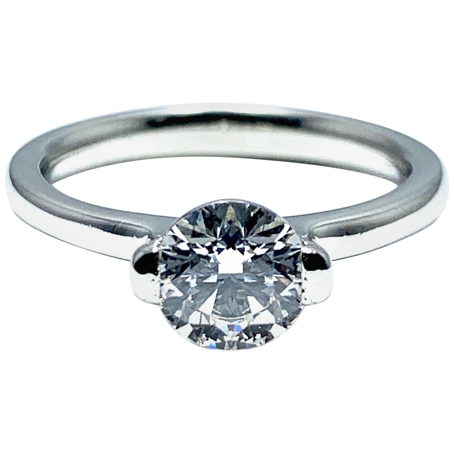 Ideal Cut Round Brilliant 0.84 Carat Diamond Solitaire Platinum Engagement Ring