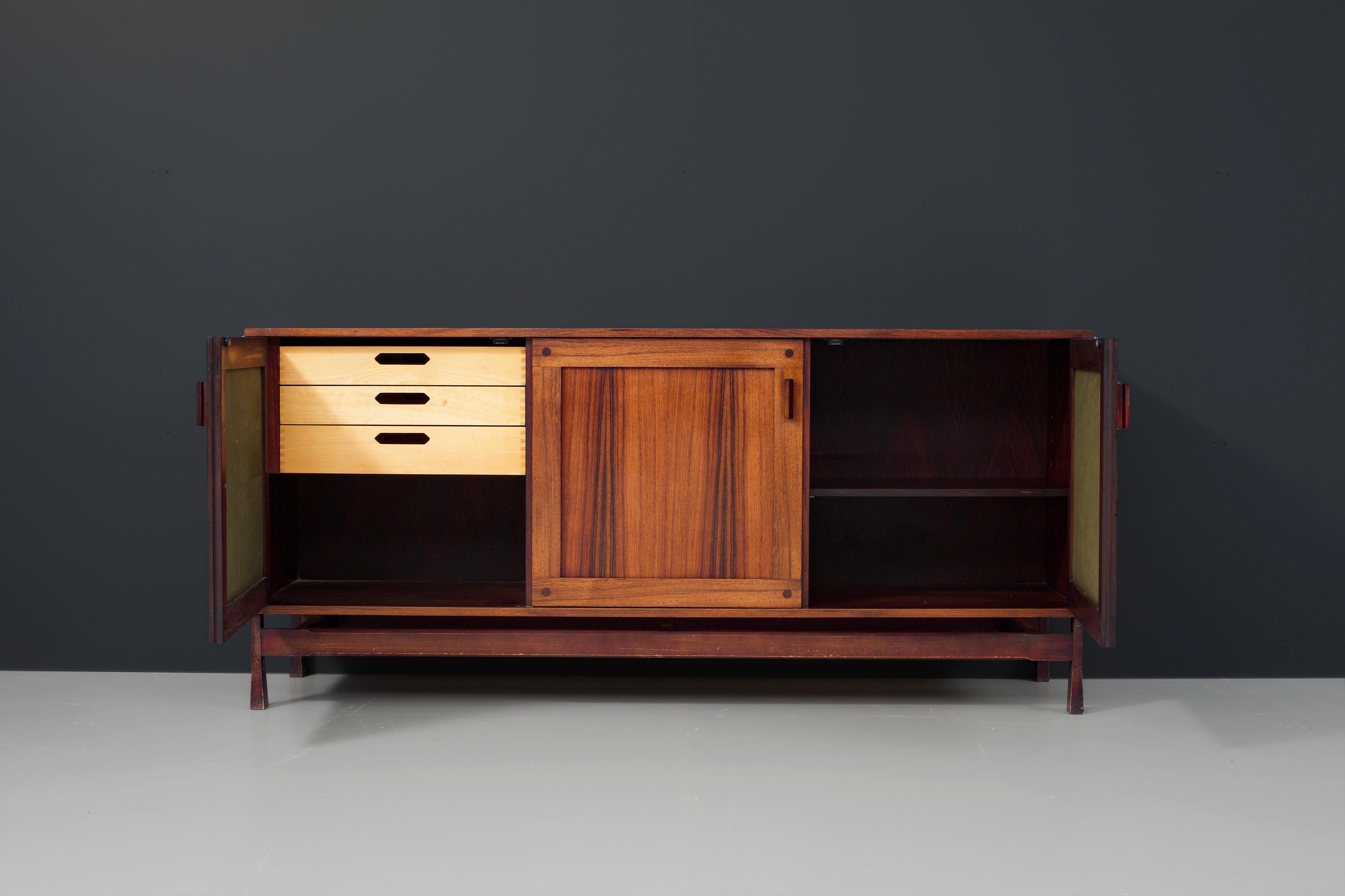 Mid-20th Century Idiosyncratic Italian Credenza with Flared Feet, 1960's