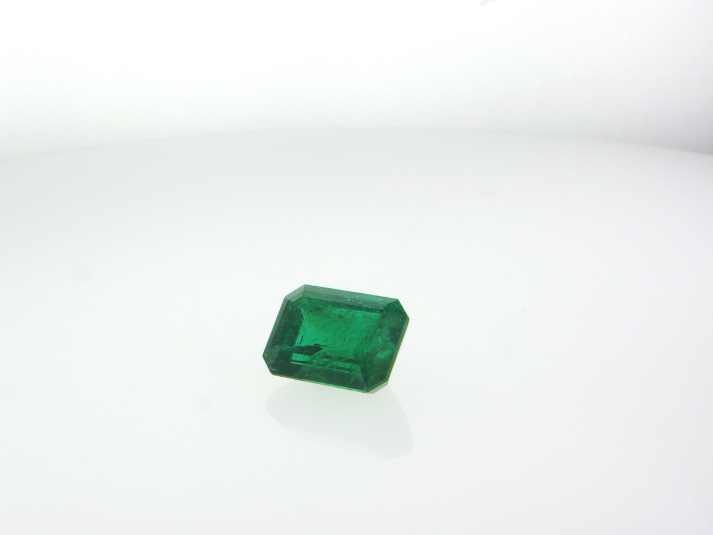 Gorgeus Brazil Emerald with unbelievable inner world. Brazilian Emerald is a vibrant rich green variant of Emerald.
Weight - 10.68 carat
Measurements: 14.91 x 10.86 x 8.12 mm
Shape/cut: Emerald step cut
Colour: Green
Transparency: