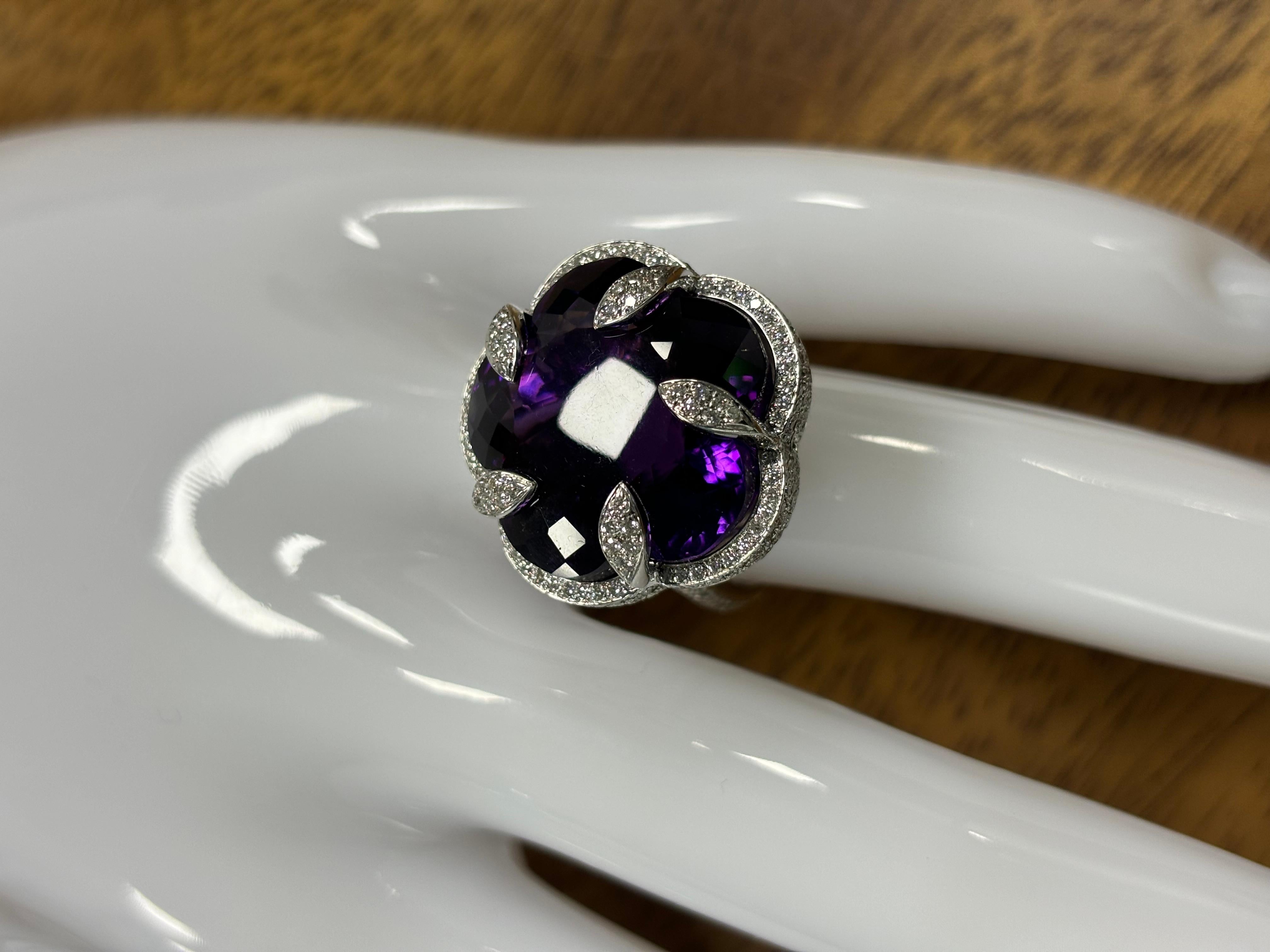 Hexagon Cut IDL Certified 5 Petels 35.38 ct Purple Amethyst and Diamonds Ring For Sale