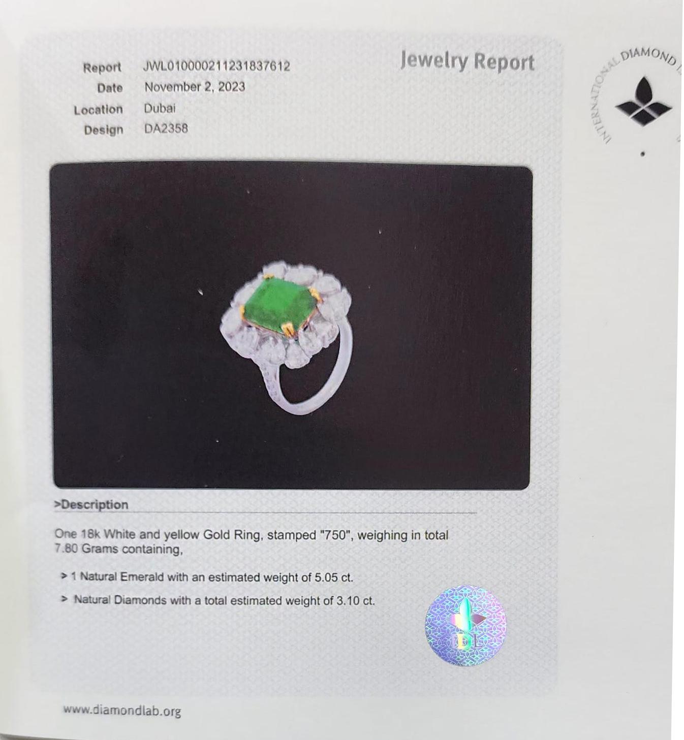 Art déco Bague émeraude certifiée IDL avec halo de diamants poire de 8,15 carats en or 18 carats en vente