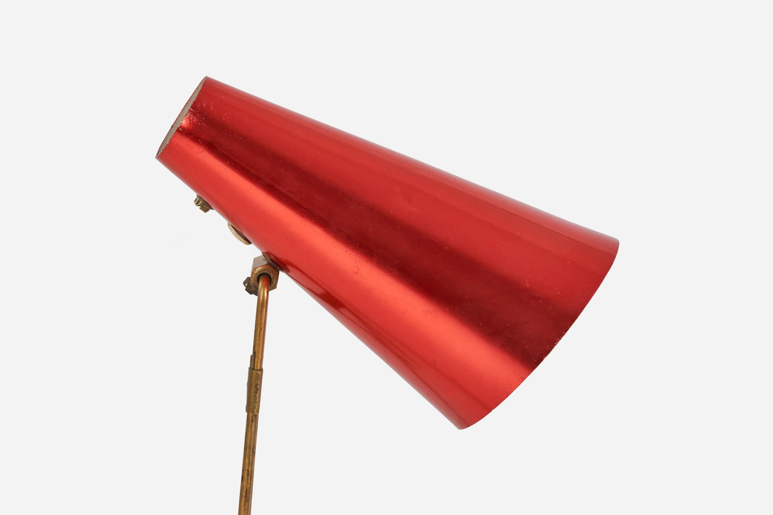 Idman Oy, Adjustable Table Lamp, Brass, Red-Lacquered Metal, Finland, 1950s In Good Condition For Sale In High Point, NC