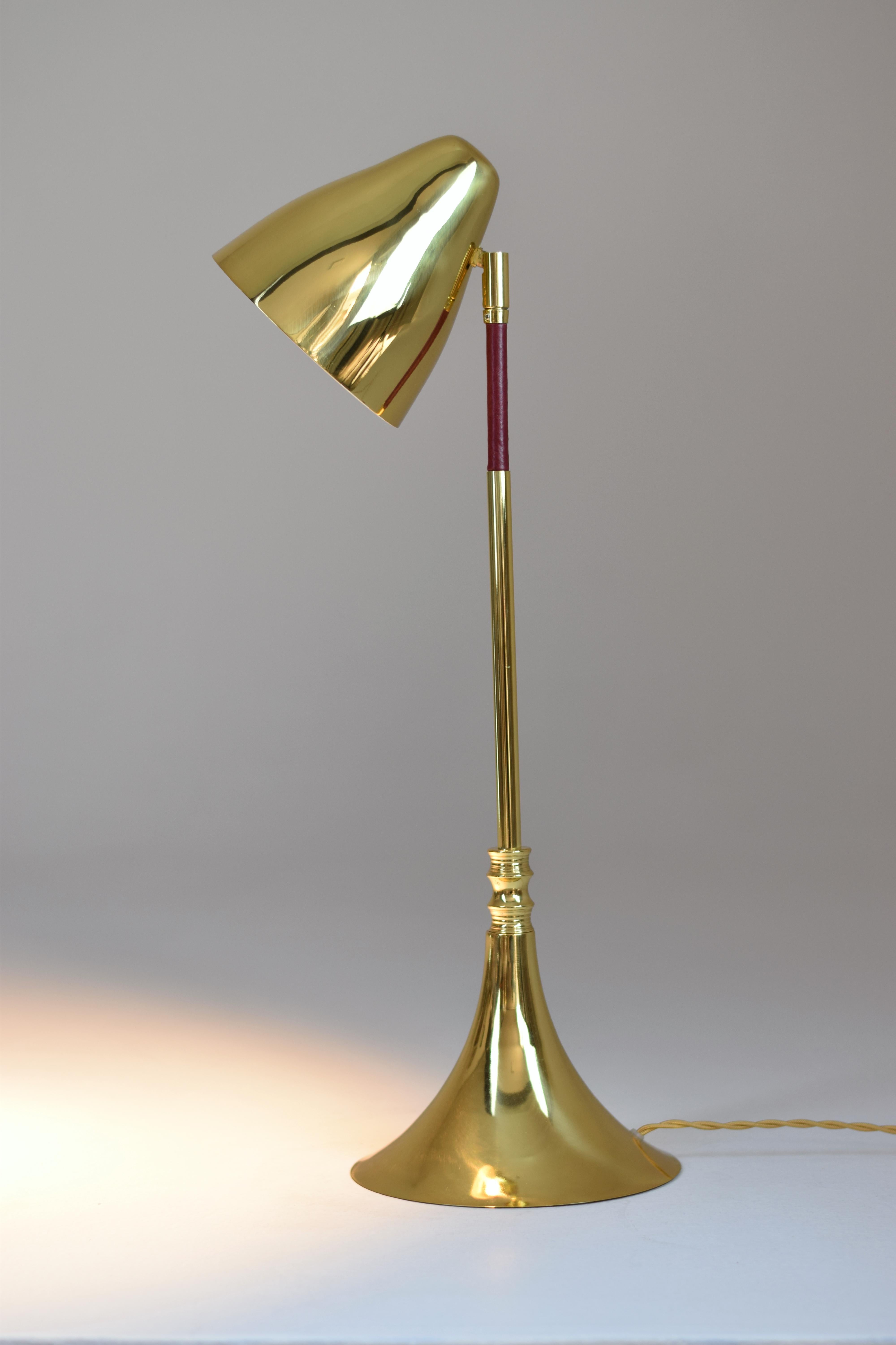 Modern IDRIA-T1 Brass Leather Table Lamp, Flow 2 Collection For Sale