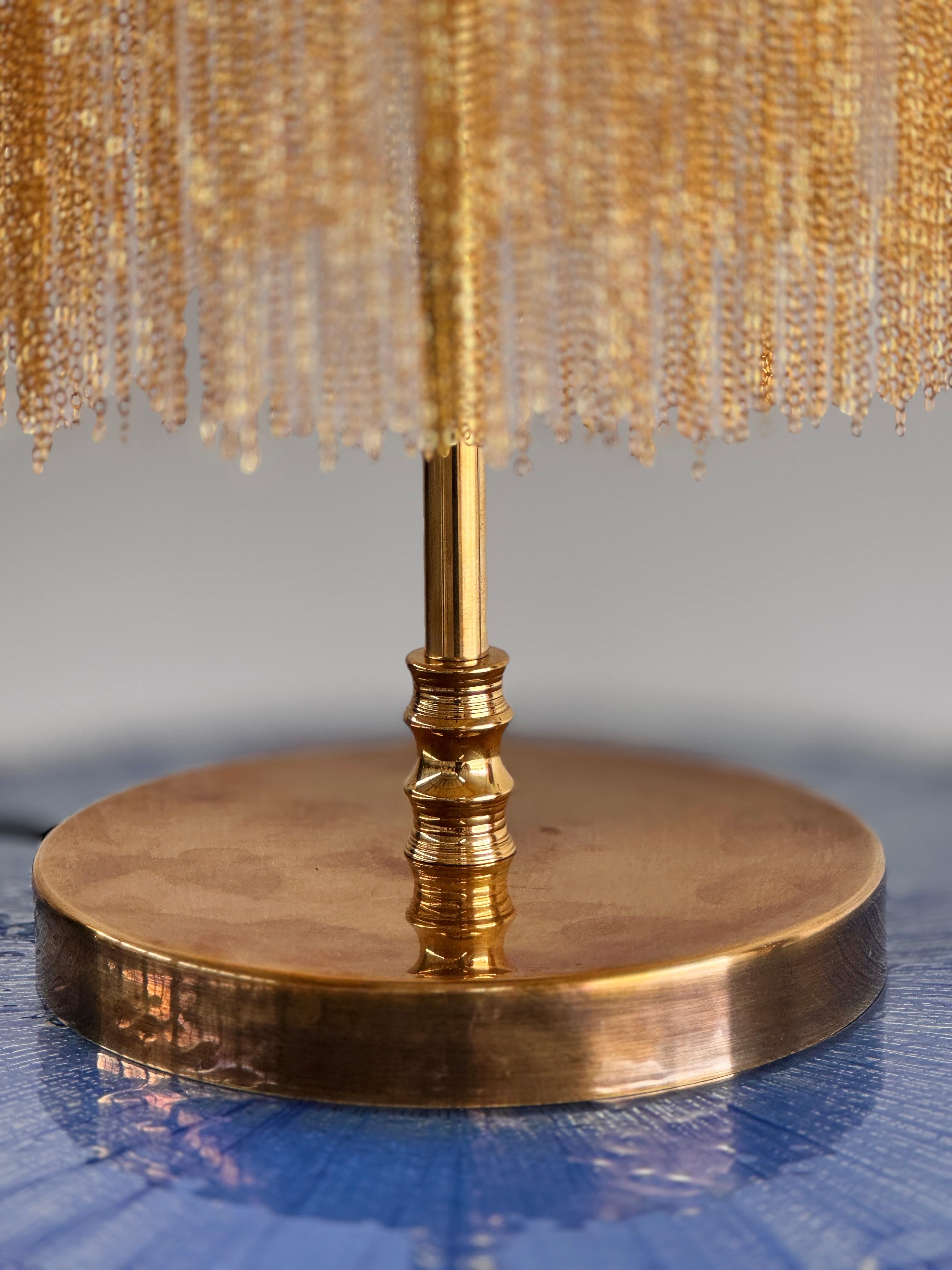 IDRIA-T3 Goldketten-Tischlampe von Jonathan Amar Studio im Zustand „Neu“ im Angebot in Paris, FR