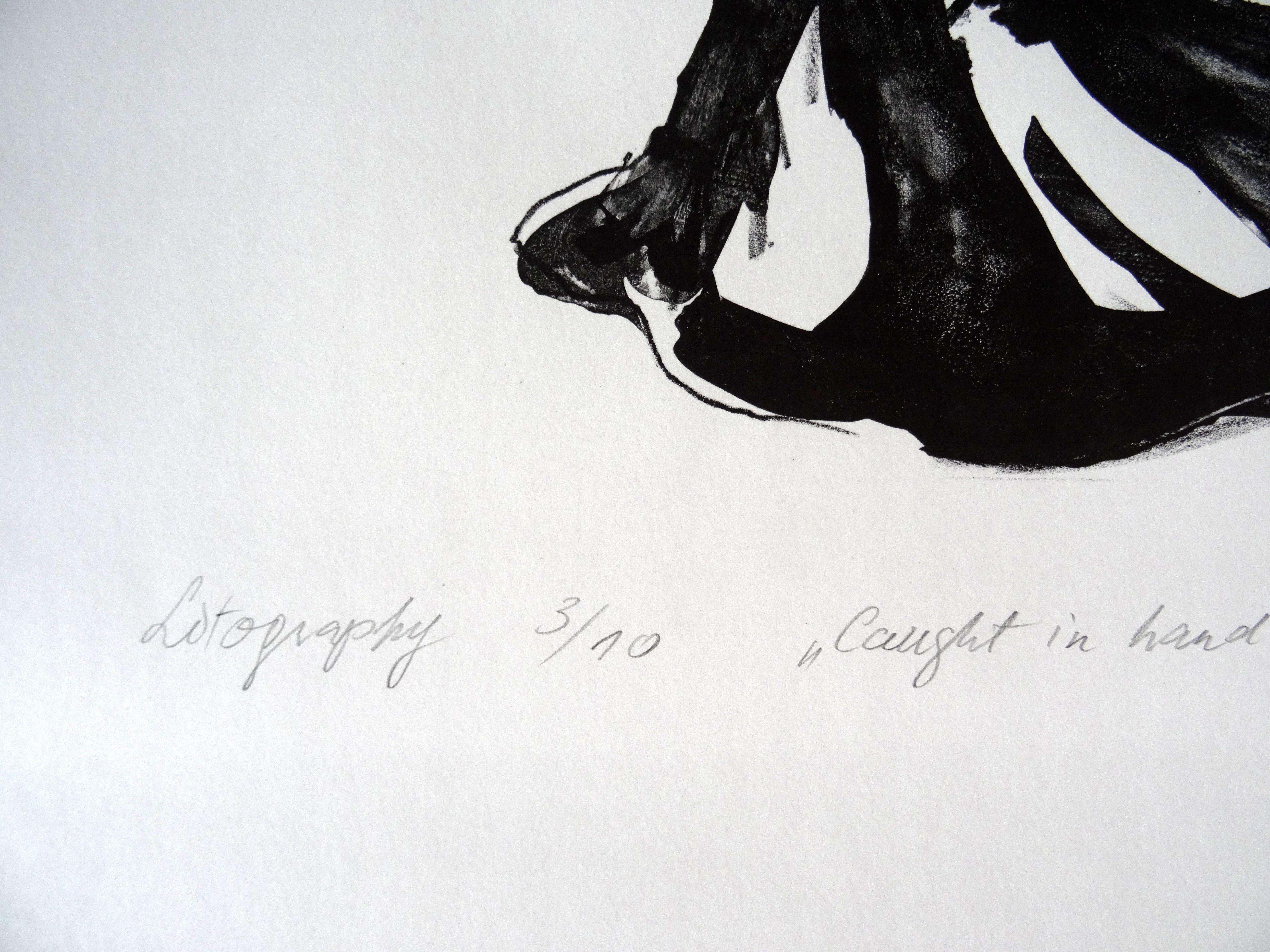 Fabriqué à la main. Danseuse. 2006. Papier, lithographie, 72 x 54,5 cm - Gris Portrait Print par Ieva Sara Breiksa