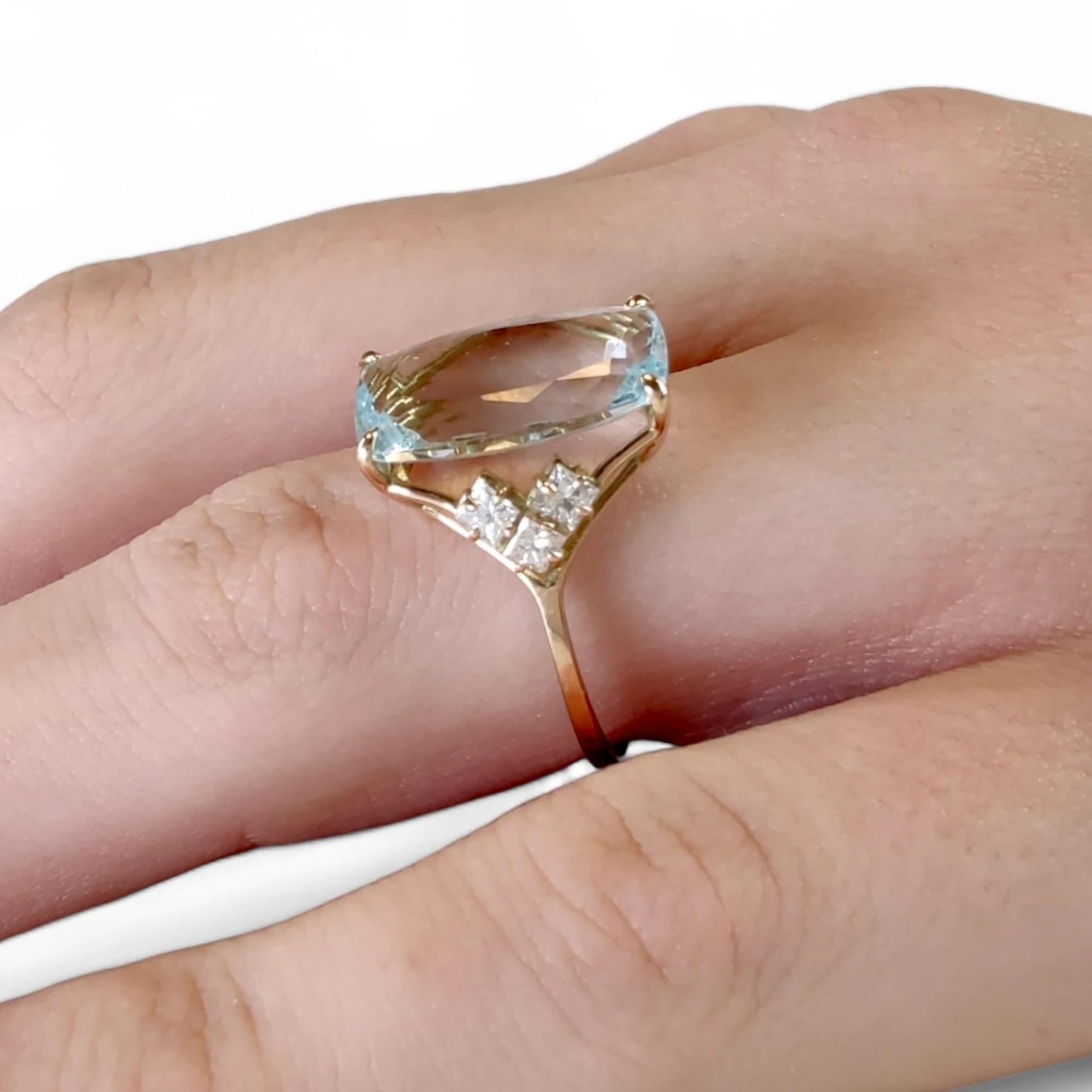 4.28ct Natural Aquamarine & Diamond Ring in 14K Gold – IGE Certified (No. D-41615)

Designed for modern elegance, this contemporary minimalist ring is handcrafted in solid 14K gold, featuring a glowing 4.28-carat natural oval-cut aquamarine. Framed