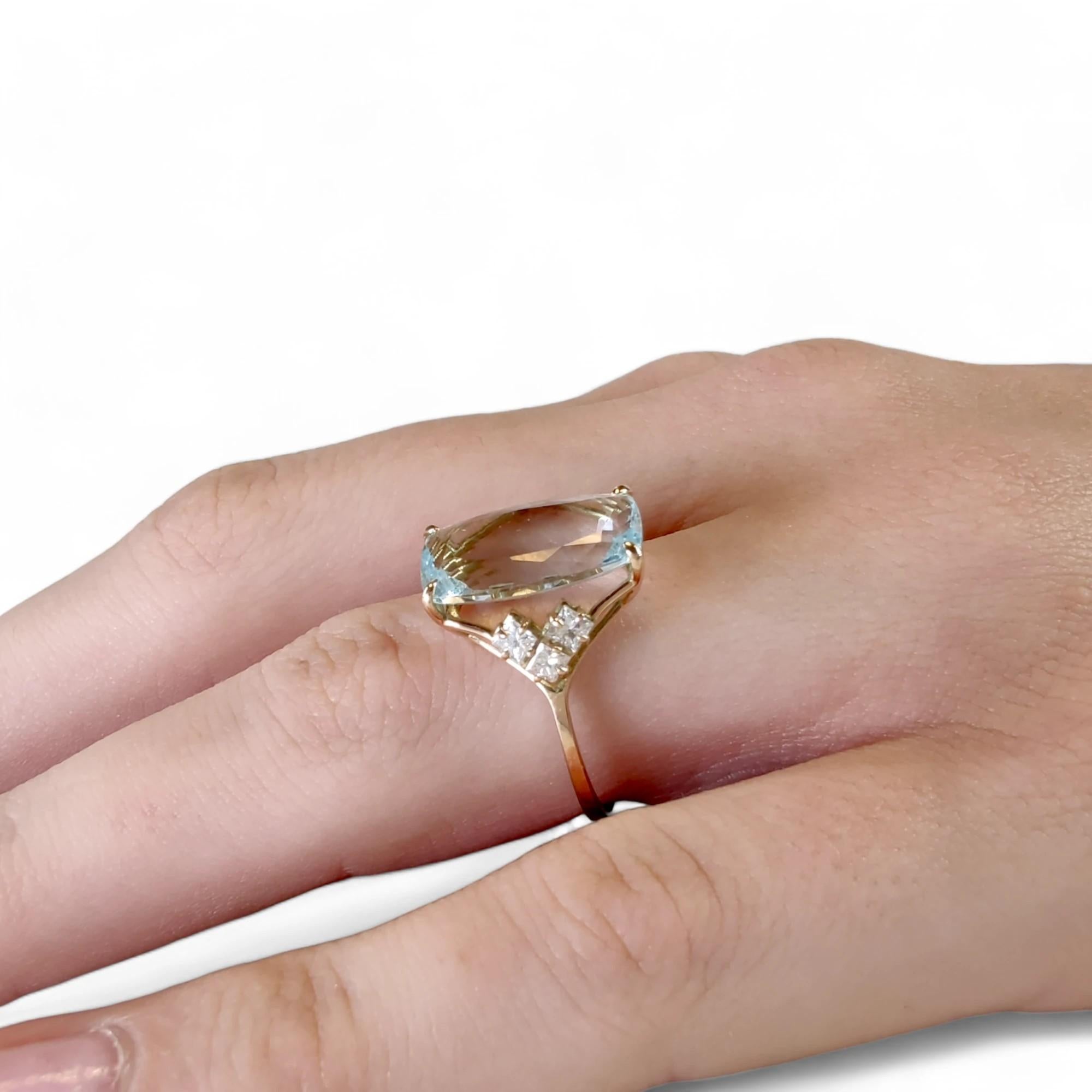 Cushion Cut IGE Certified 4.28 Carat Natural Aquamarine Diamond Ring  14K Gold For Sale