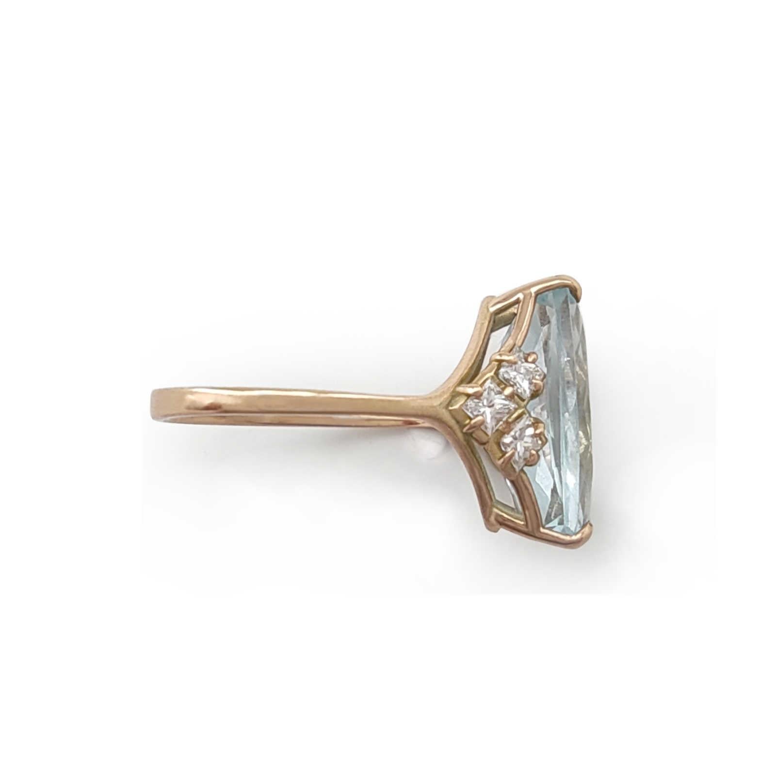 IGE Certified 4.28 Carat Natural Aquamarine Diamond Ring  14K Gold For Sale 2
