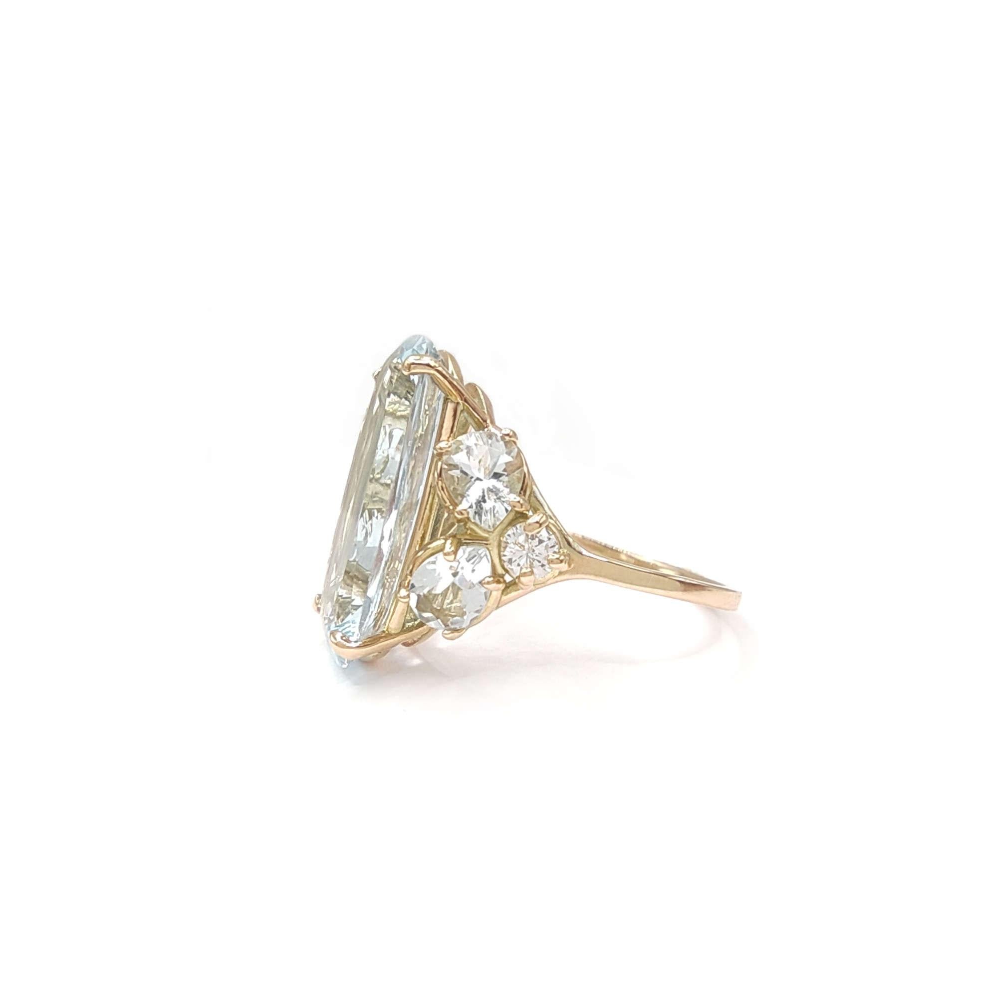 14K Gold Aquamarine & Diamond Cocktail Ring - Elegant Gift for Her Cerified ring For Sale 4