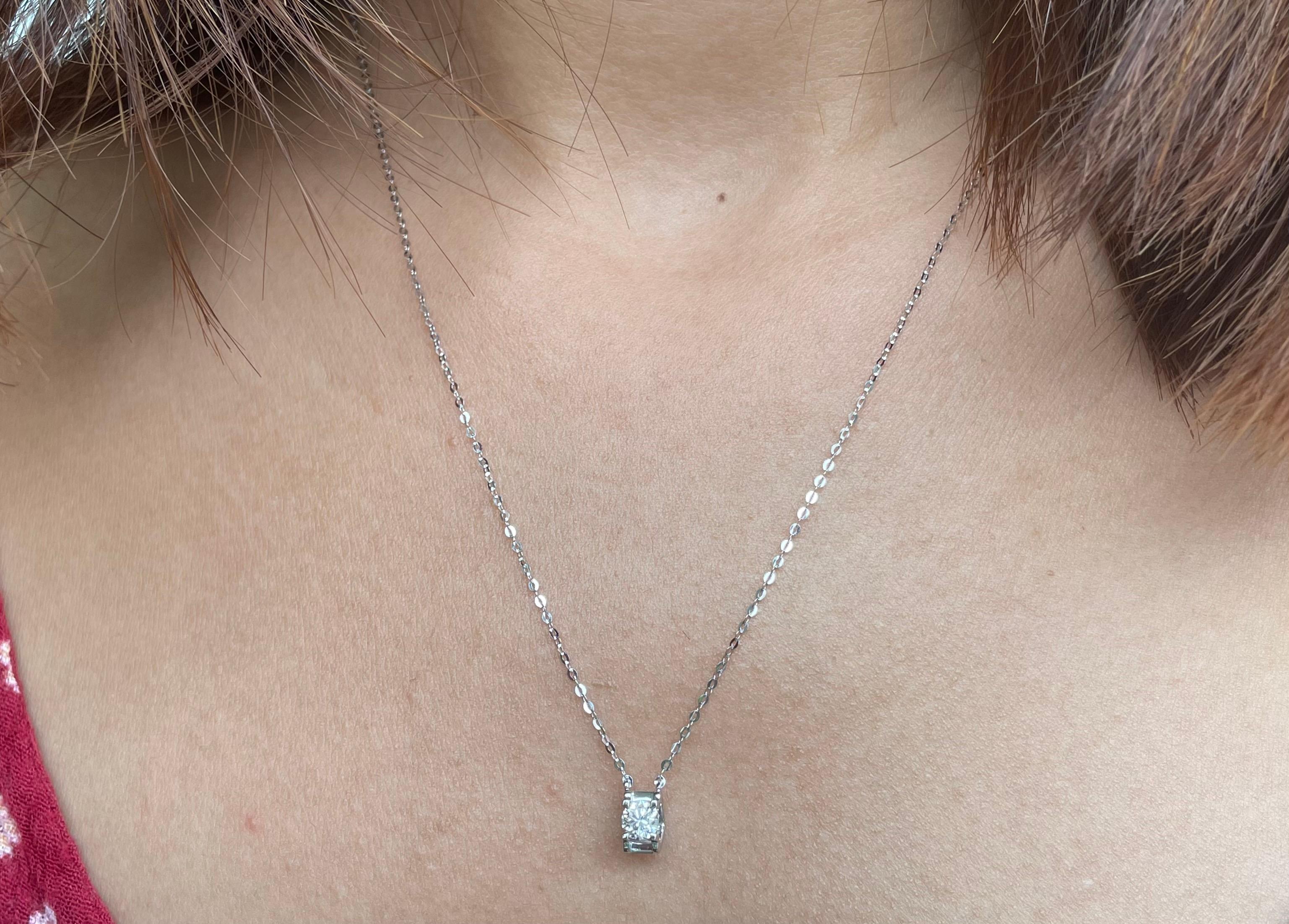Collana con diamanti naturali IGI da 0,32 carati in oro 18 carati in vendita 4