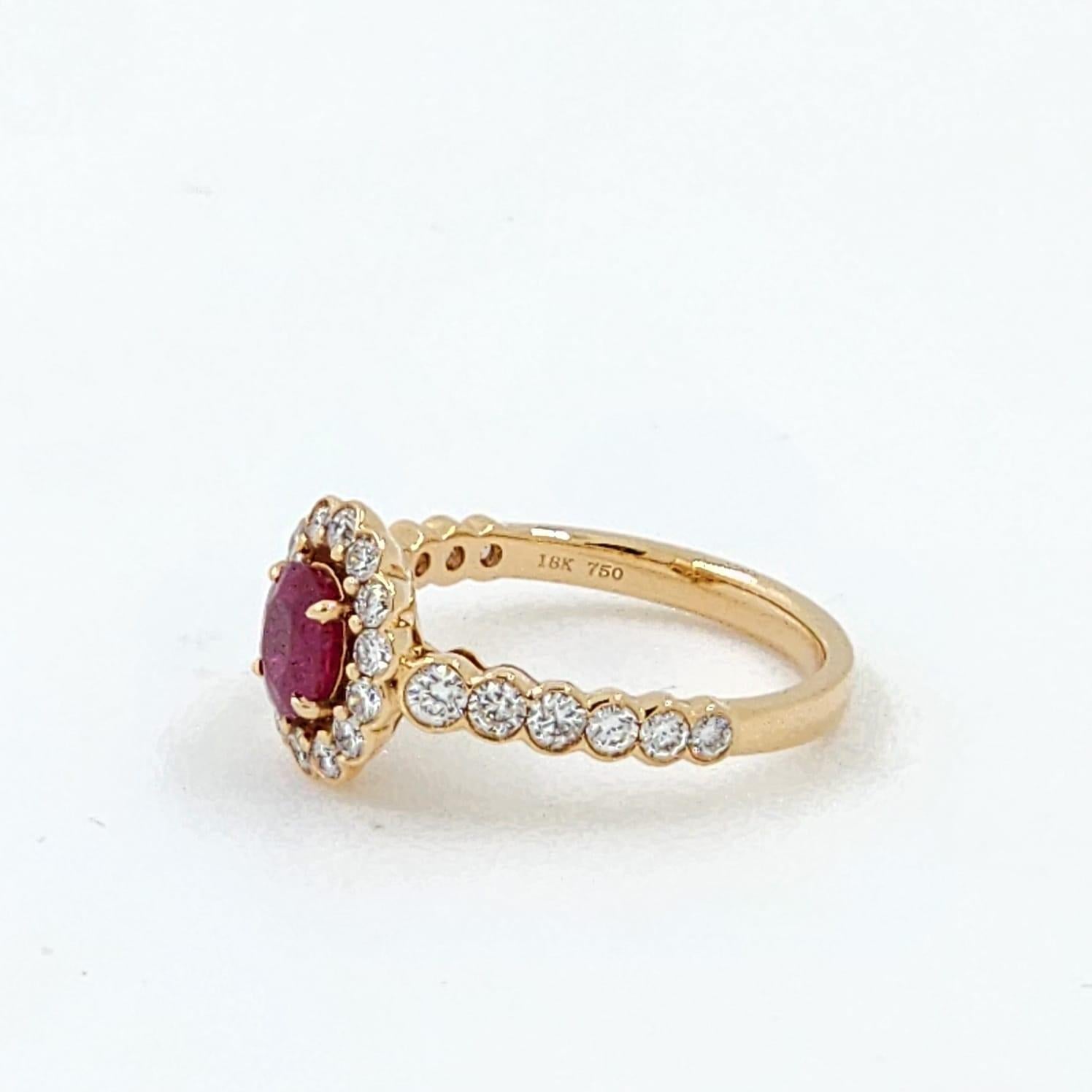 Contemporary IGI 0.82 Carat Ruby Diamond Ring in 18K Rose Gold For Sale