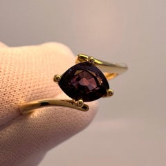 IGI 1.07 Carat Color Change Sapphire Pink Blue Purple Triangle Cut 18k Gold Ring