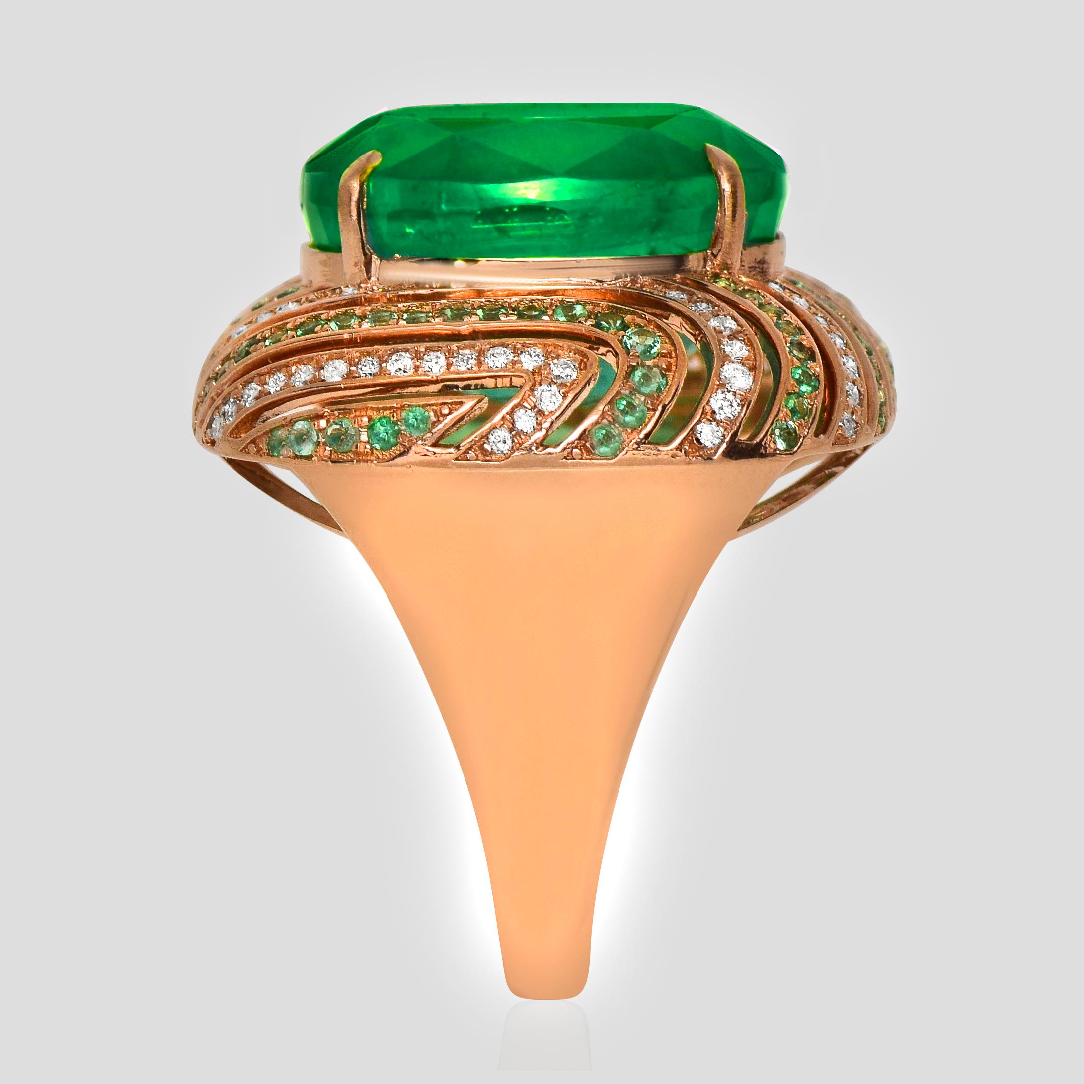 IGI 12.84 Ct 18K Rose Gold Vivid Green Emerald Diamond Cocktail Ring für Damen oder Herren im Angebot
