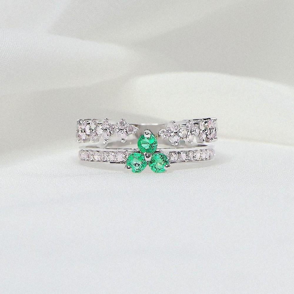*14K 0.55 ct Natural Pink Diamonds&Emerald Vintage Engagement Ring*

This band features a stunning vintage design with natural pink diamonds weighing 0.55 ct and natural emeralds weighing 0.25 ct. 

Main Stone
Variety: Natural Diamond
Shape: Round
