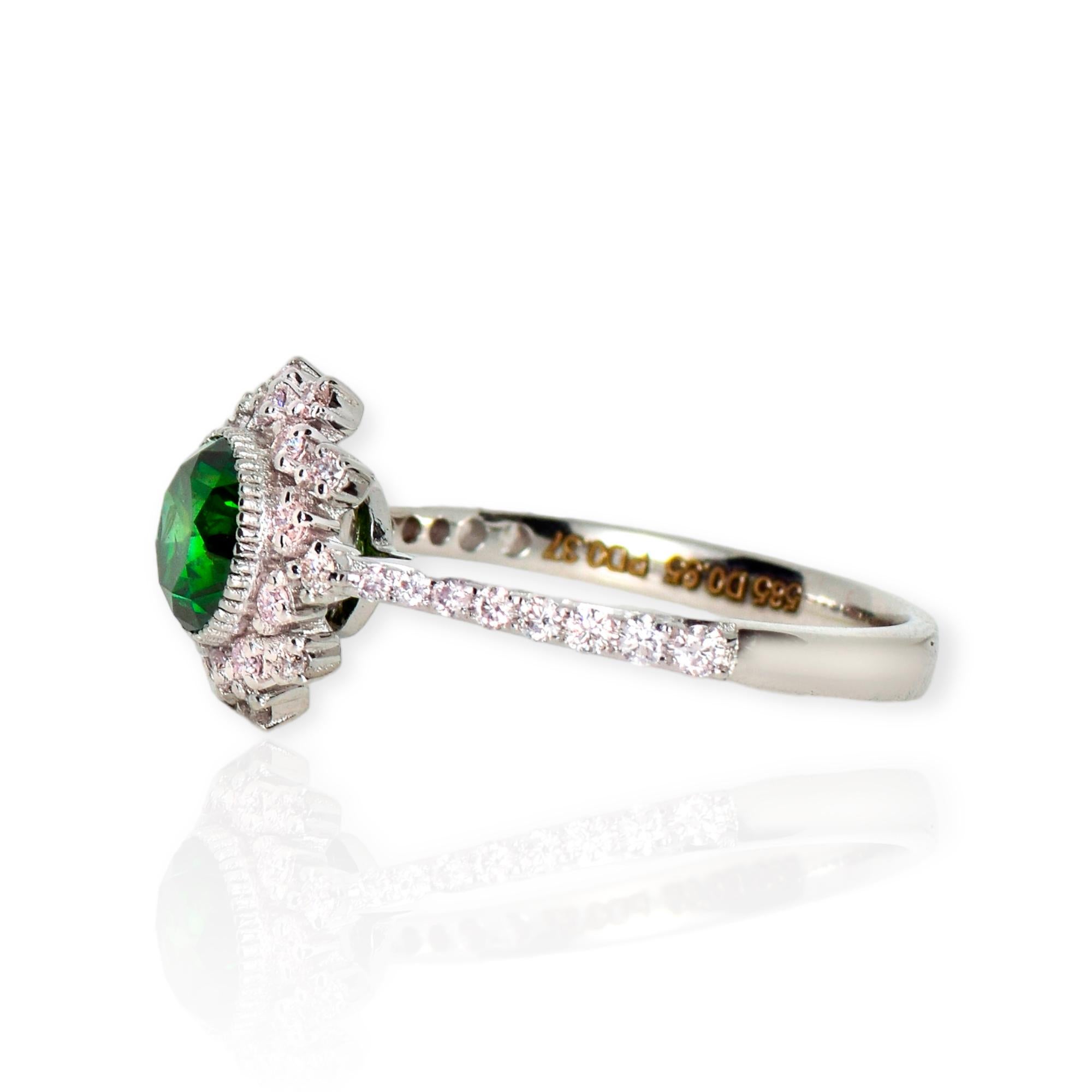 IGI 14K 0.95 Ct Natural Green Diamond Antique Art Deco Style Engagement Ring For Sale 3