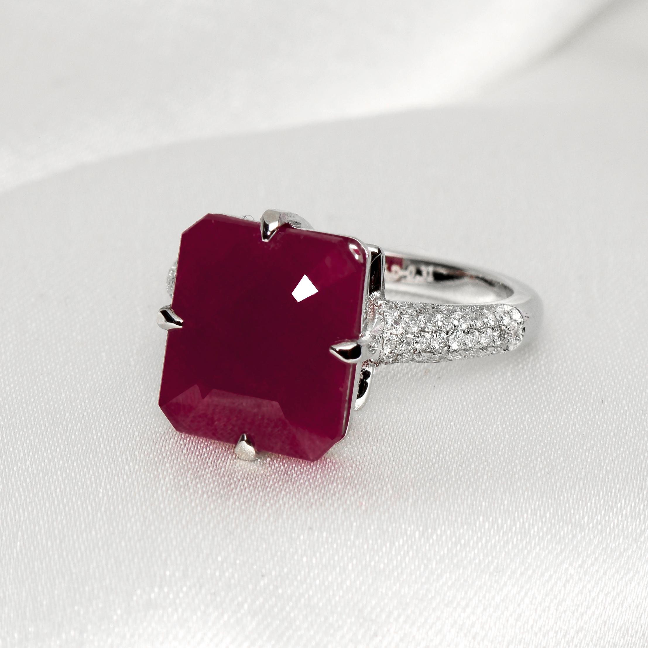 Emerald Cut IGI 14K 10.25 Ct Natural Ruby Diamond Antique Art Deco Style Engagement Ring For Sale