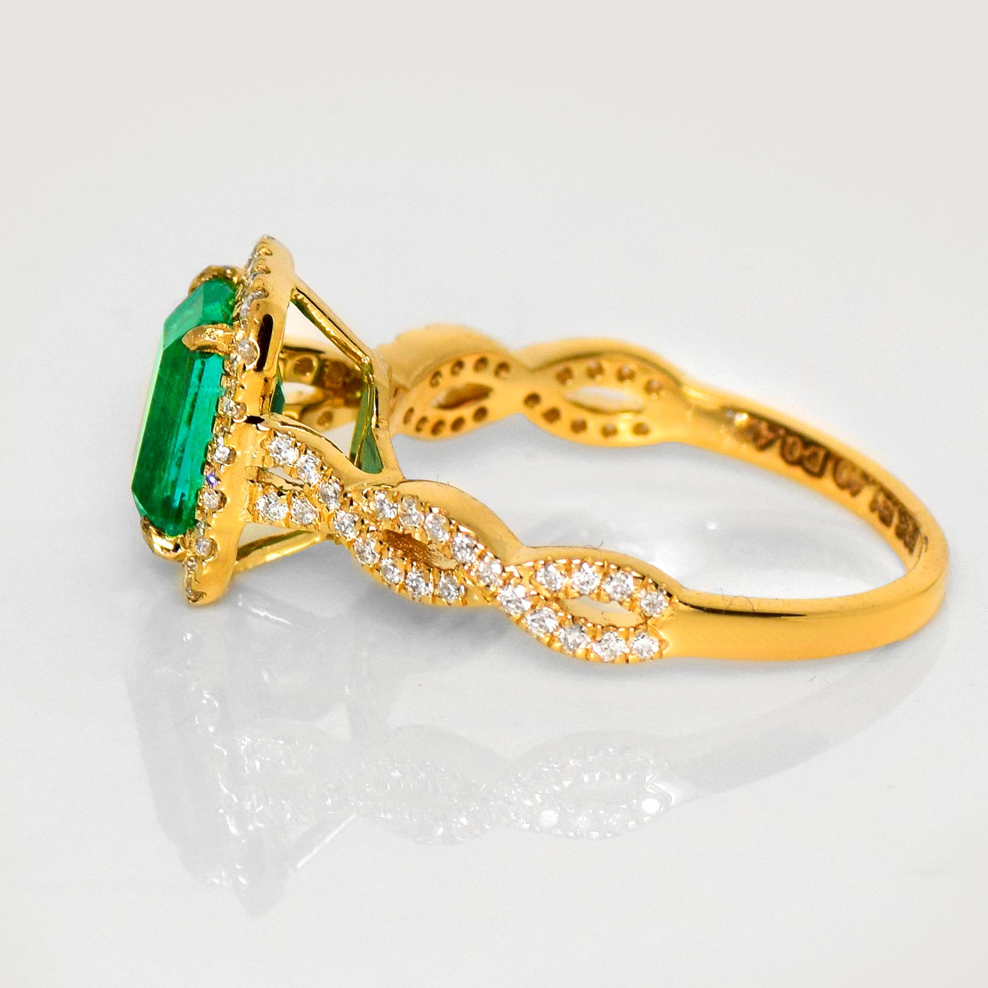 IGI 14K 1.40 Ct Natural Emerald&Diamonds Antique Engagement Ring For Sale 1