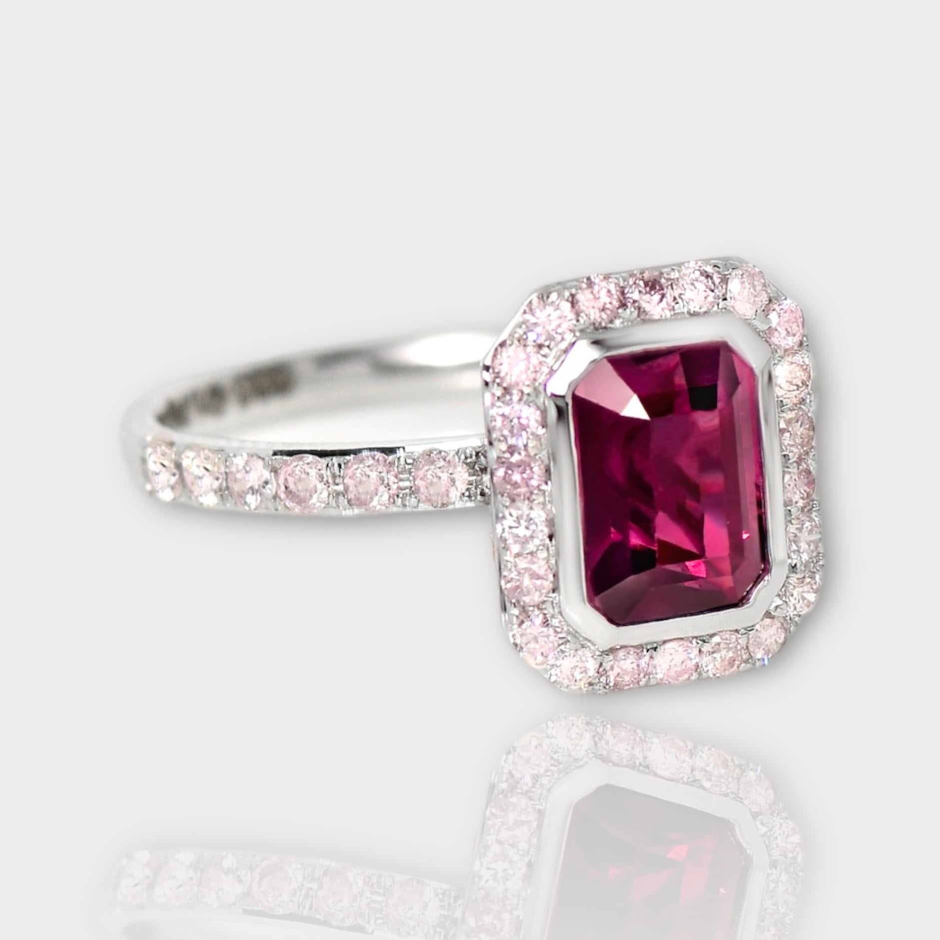 Emerald Cut IGI 14K 1.78 Ct Intense Purple Spinel&Pink Diamonds Antique Engagement Ring For Sale