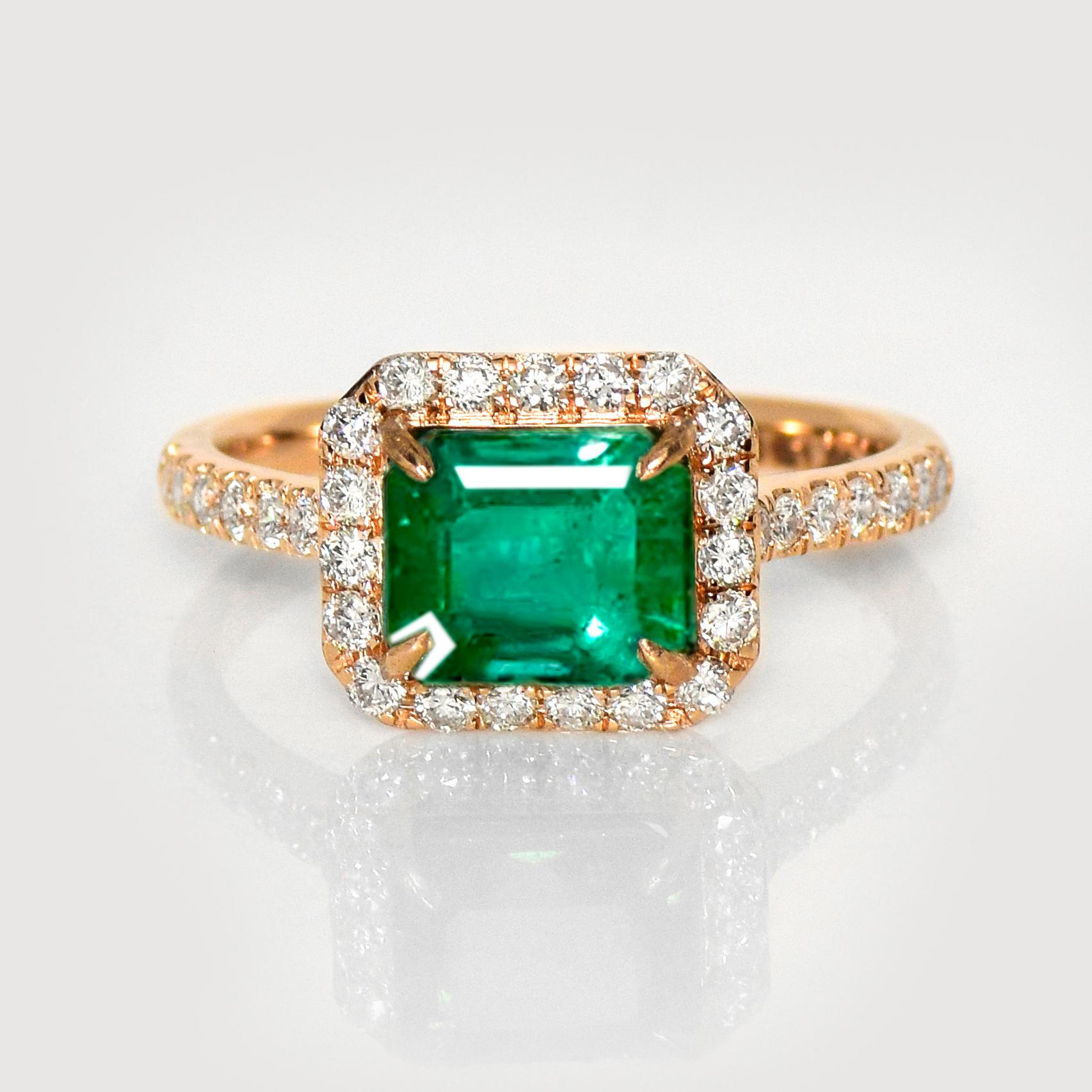 *IGI 14K 1.92 Ct Natural Emerald&Diamonds Antique Engagement Ring* (Bague de fiançailles ancienne)

Une émeraude naturelle certifiée IGI d'un vert bleu intense pesant 1,92 ct est sertie sur un anneau de luxe en or rose 14 carats avec des diamants