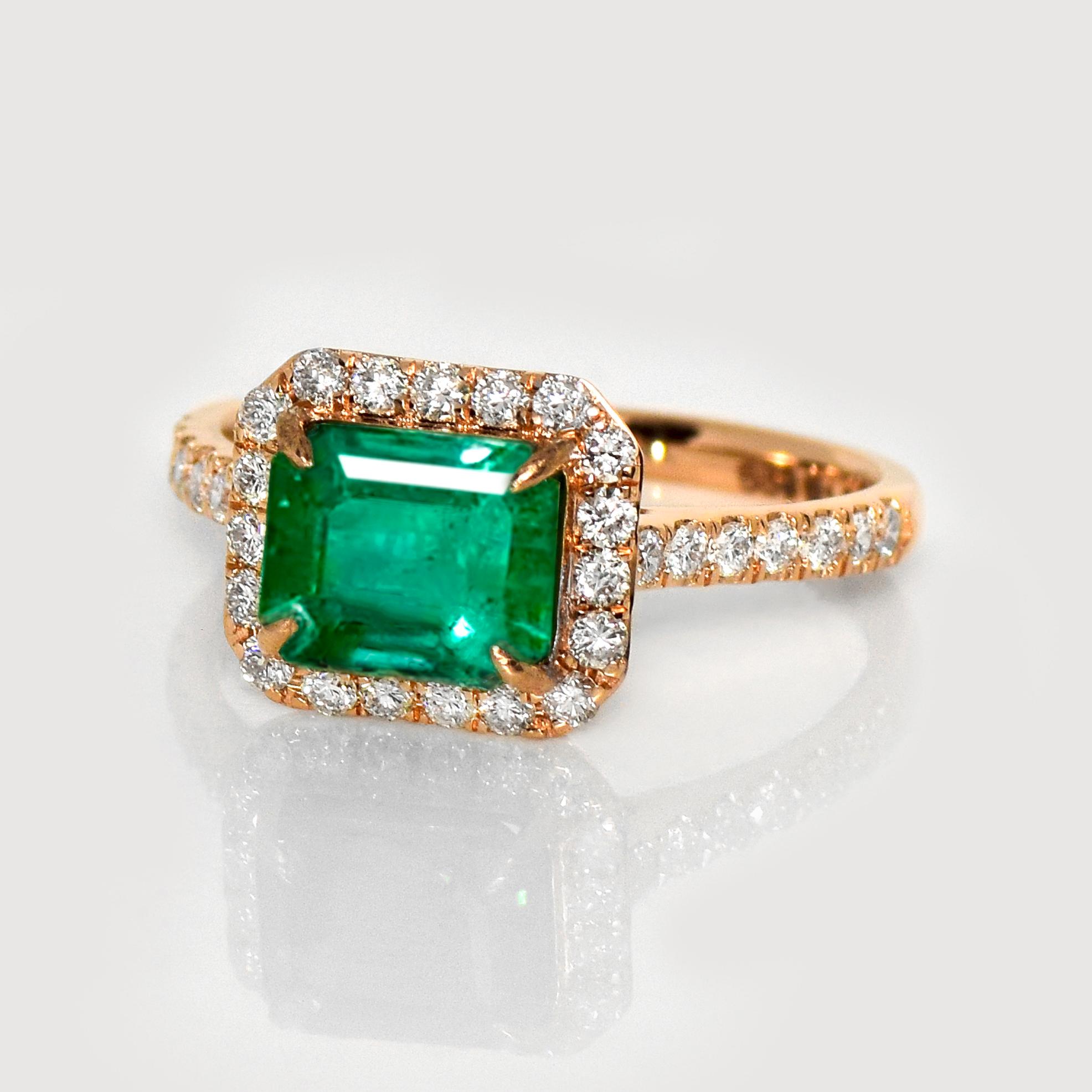 Taille émeraude Bague de fiançailles IGI 14K 1.92 Ct Natural Emerald&Diamonds Antique en vente