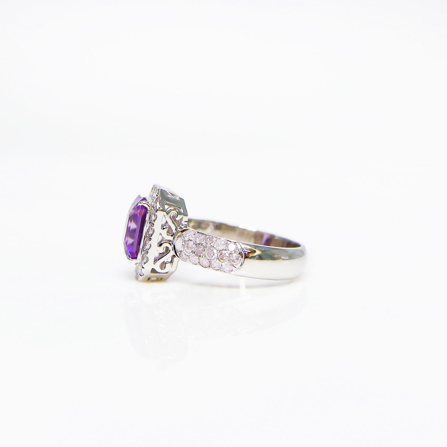 IGI 14K 2.05 Ct Pinkish Purple Spinel&Pink Diamonds Antique Engagement Ring For Sale 2