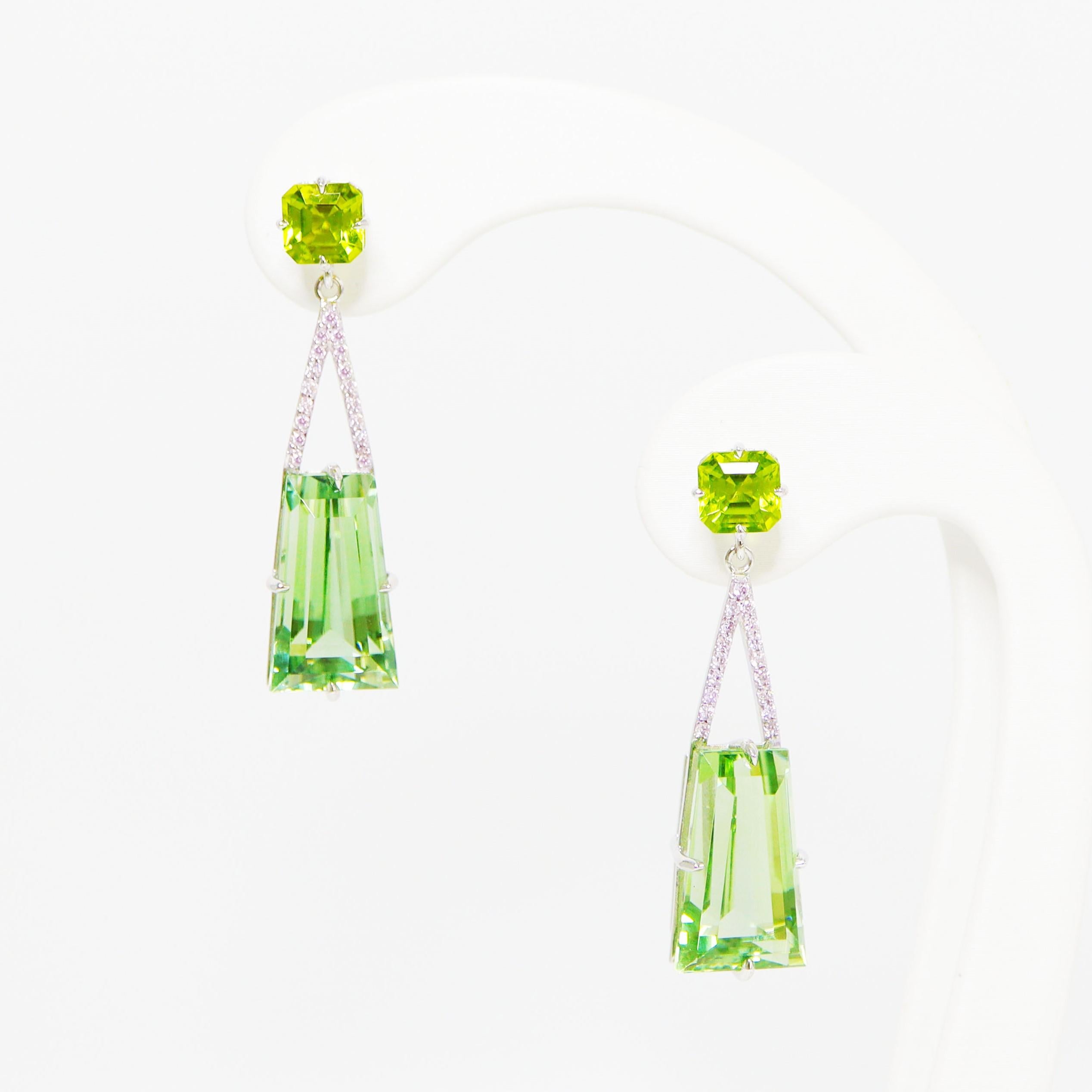 *14k 20.67 Ct Green Prasiolite&Peridot Antique Art Deco Drop Earrings*

Two pieces of natural green Prasiolite weighing 20.67 ct set with genuine intense green Peridot weighing 3.05 ct and natural pink diamonds weighing 0.24 ct make the earrings
