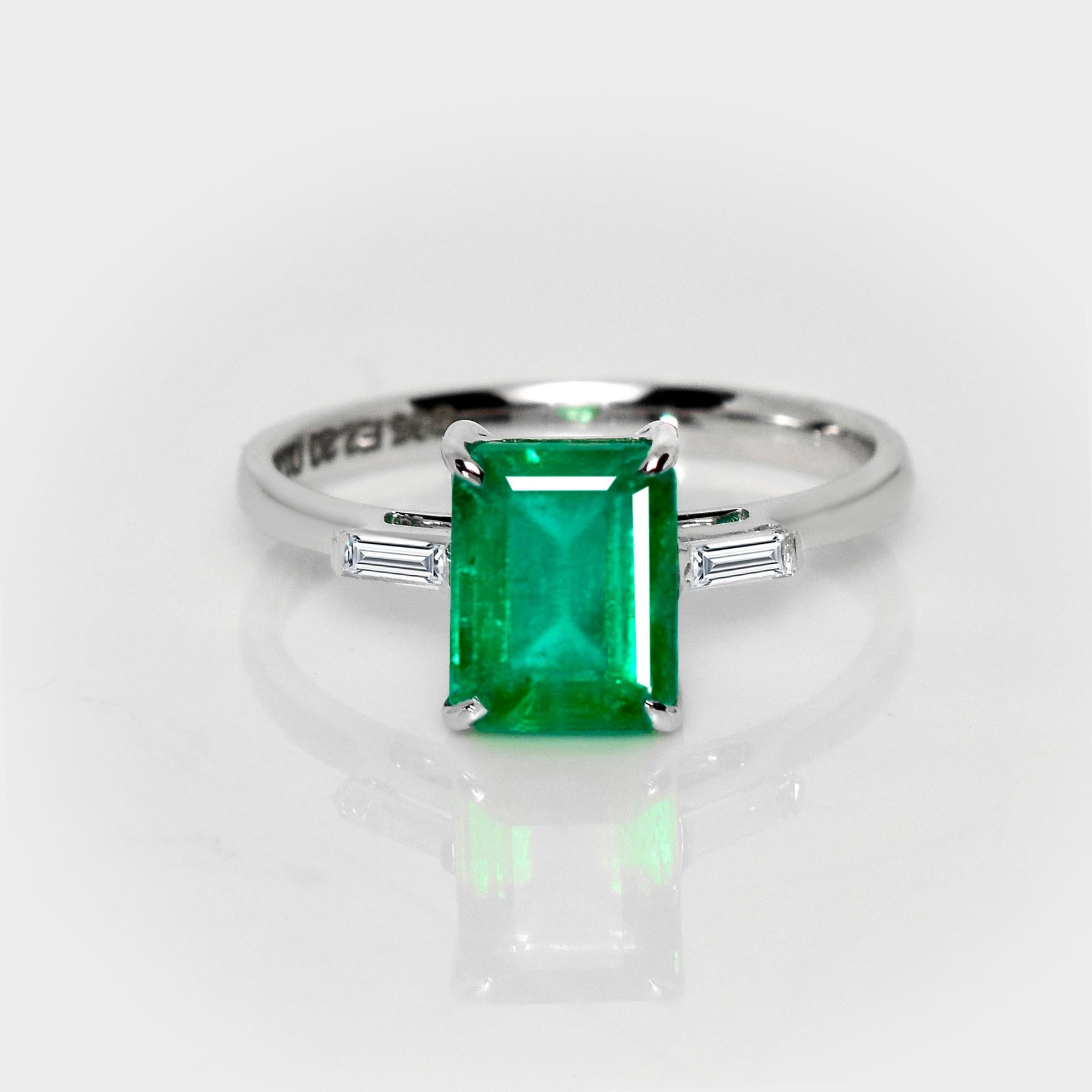 *IGI 14K 2.20 Ct Natural Emerald&Diamonds Antique Engagement Ring*

An IGI-certified natural intense bluish-green emerald weighing 2.20 ct set on a 14K white gold luxury table design band with natural F-G, VS diamonds weighing 0.11 ct.

The ring