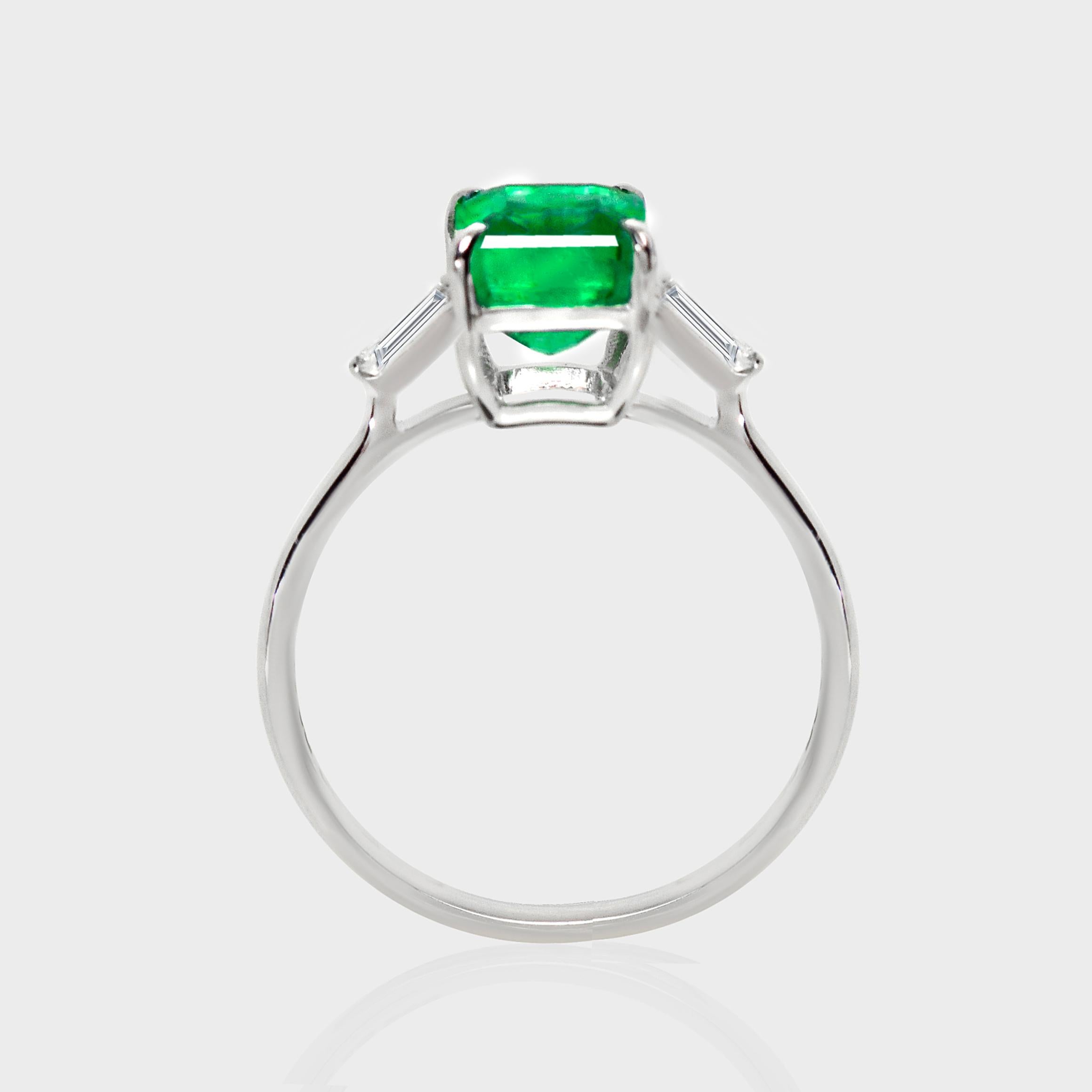 IGI 14K 2.20 Ct Natural Emerald&Diamonds Antique Engagement Ring In New Condition For Sale In Kaohsiung City, TW