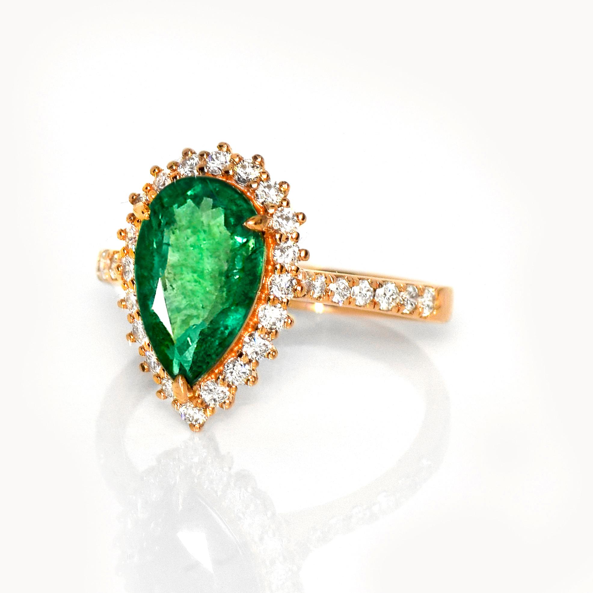 Pear Cut IGI 14K 2.28 Ct Natural Emerald&Diamonds Antique Engagement Ring For Sale