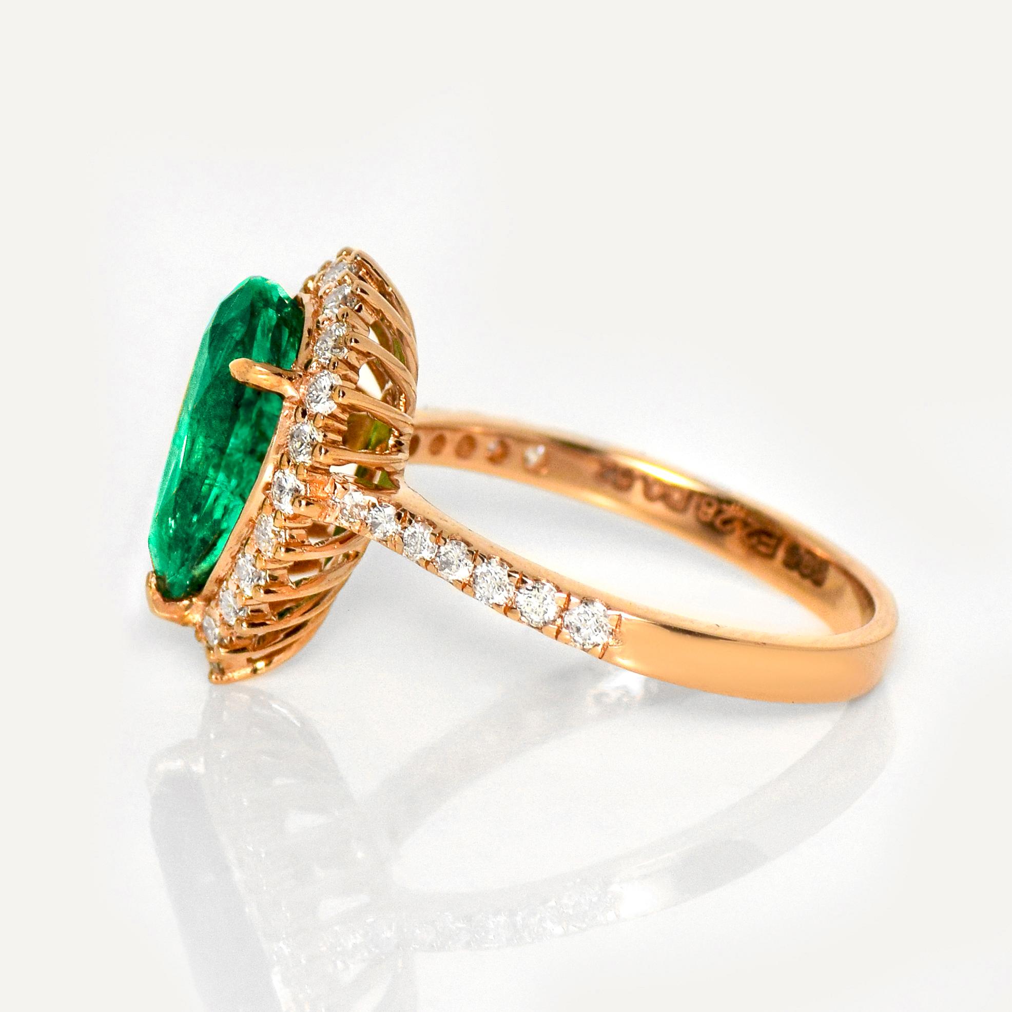 IGI 14K 2.28 Ct Natural Emerald&Diamonds Antique Engagement Ring In New Condition For Sale In Kaohsiung City, TW