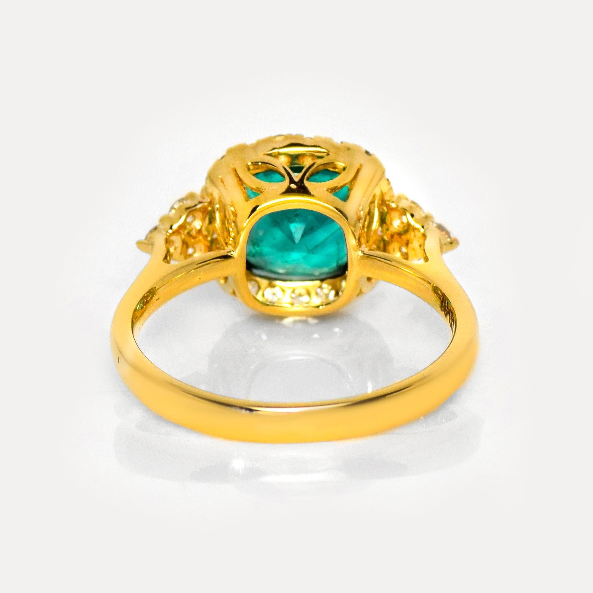IGI 14k 2.43 Ct Natural Emerald&Diamonds Antique Engagement Ring For Sale 2