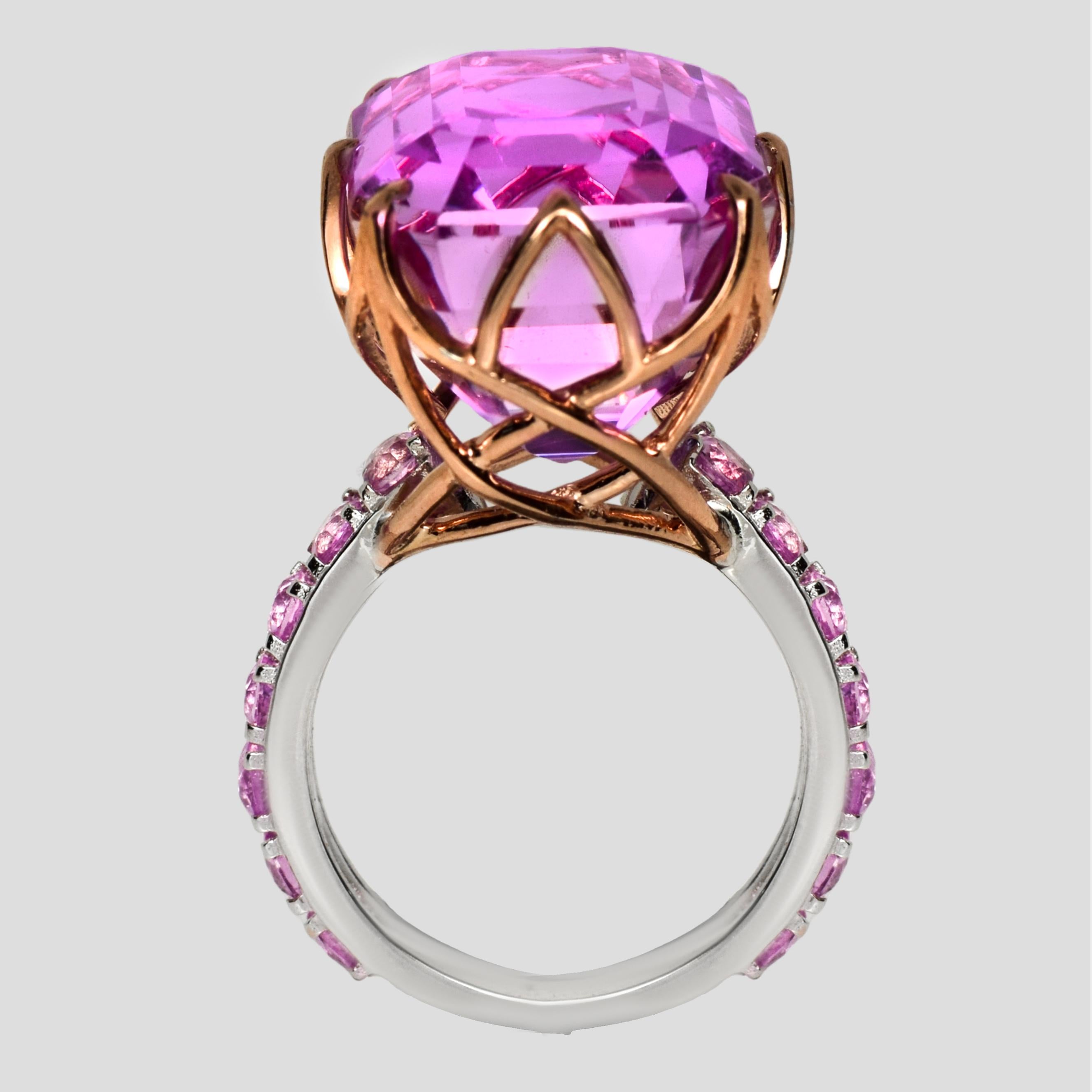 IGI 14K 25.37 ct Pink Kunzite&Sapphires Art Deco Cocktail Ring In New Condition For Sale In Kaohsiung City, TW