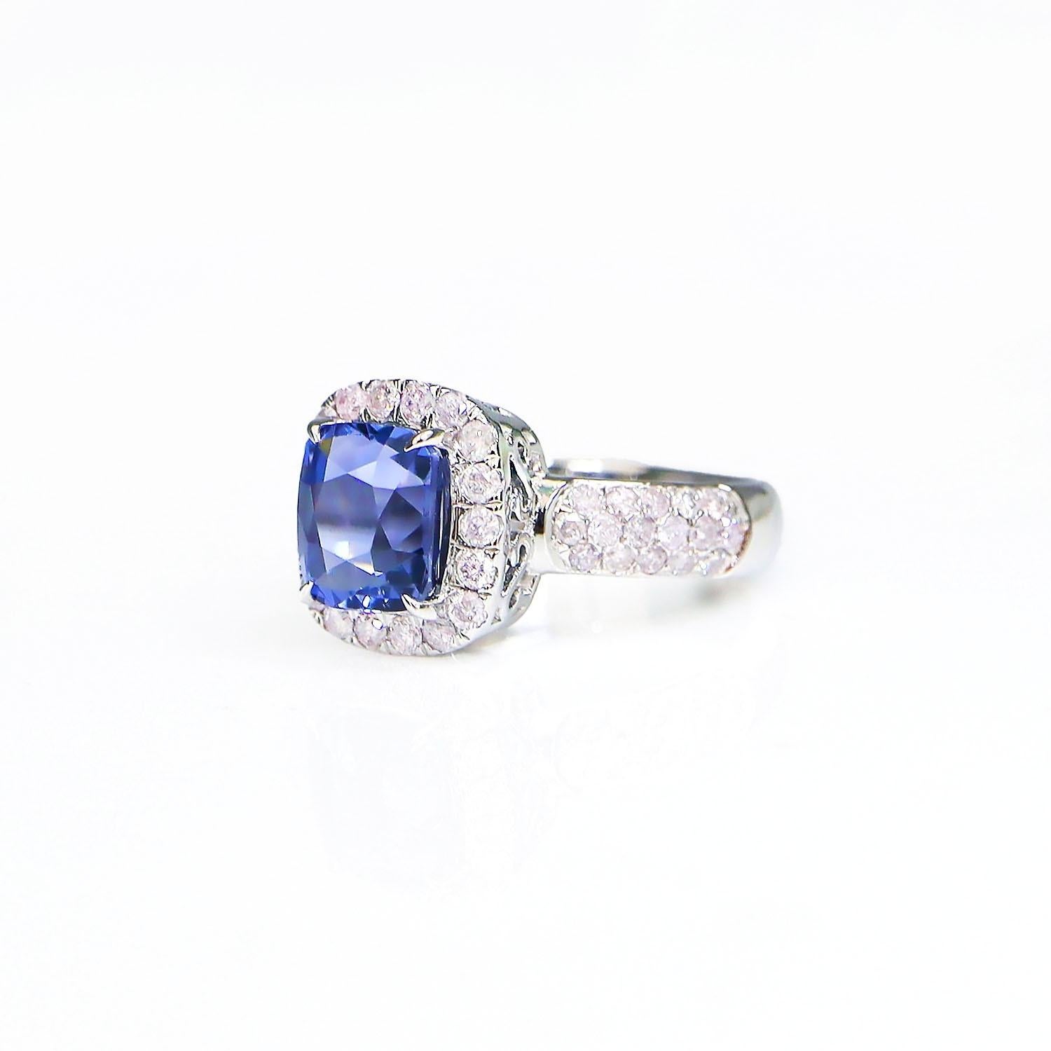 Emerald Cut IGI 14K 2.55 Ct Color Change Blue Spinel&Pink Diamonds Antique Engagement Ring For Sale