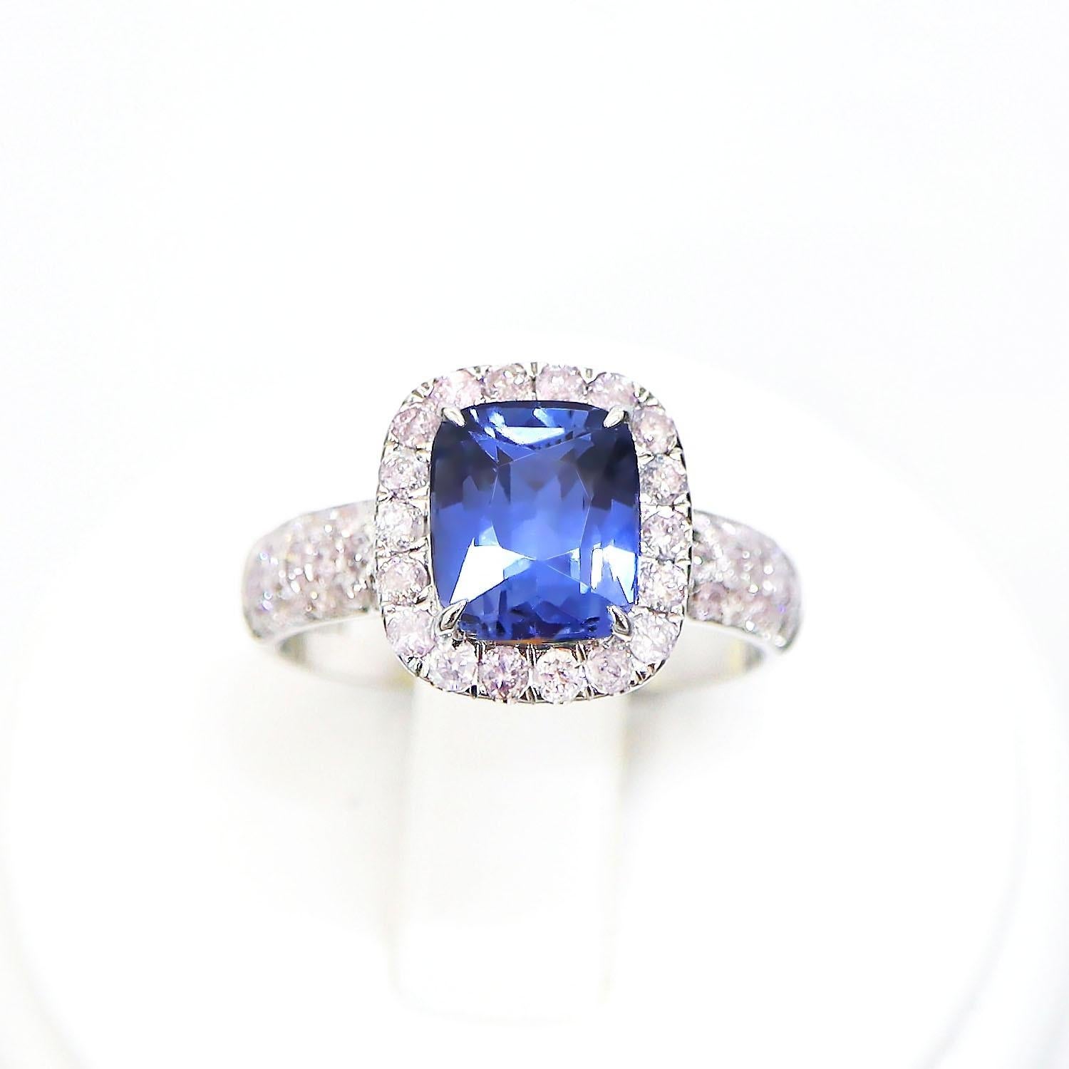 IGI 14K 2.55 Ct Color Change Blue Spinel&Pink Diamonds Antique Engagement Ring In New Condition For Sale In Kaohsiung City, TW