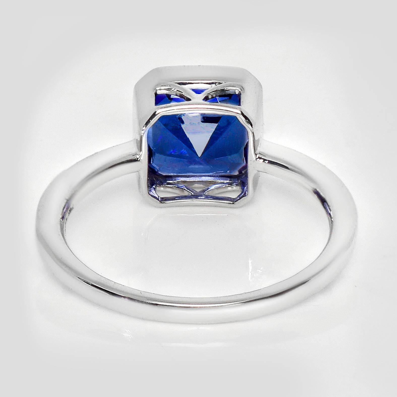 IGI 14K 2.56 Ct White Gold Vivid Tanzanite Engagement Ring For Sale 2