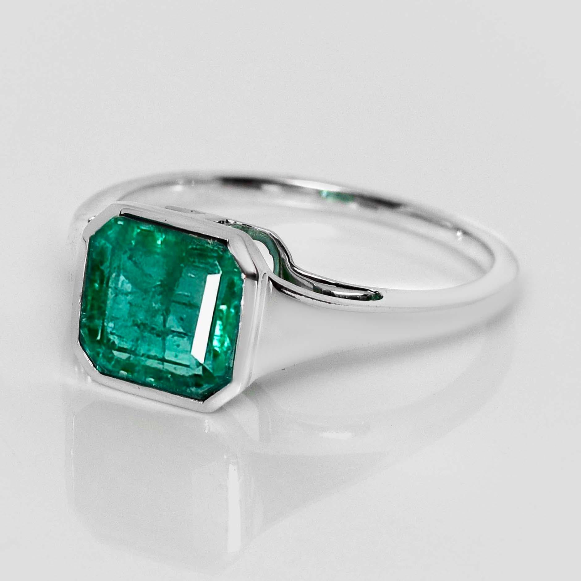 Emerald Cut IGI 14K 2.57 Ct Natural Emerald Antique Engagement Ring For Sale